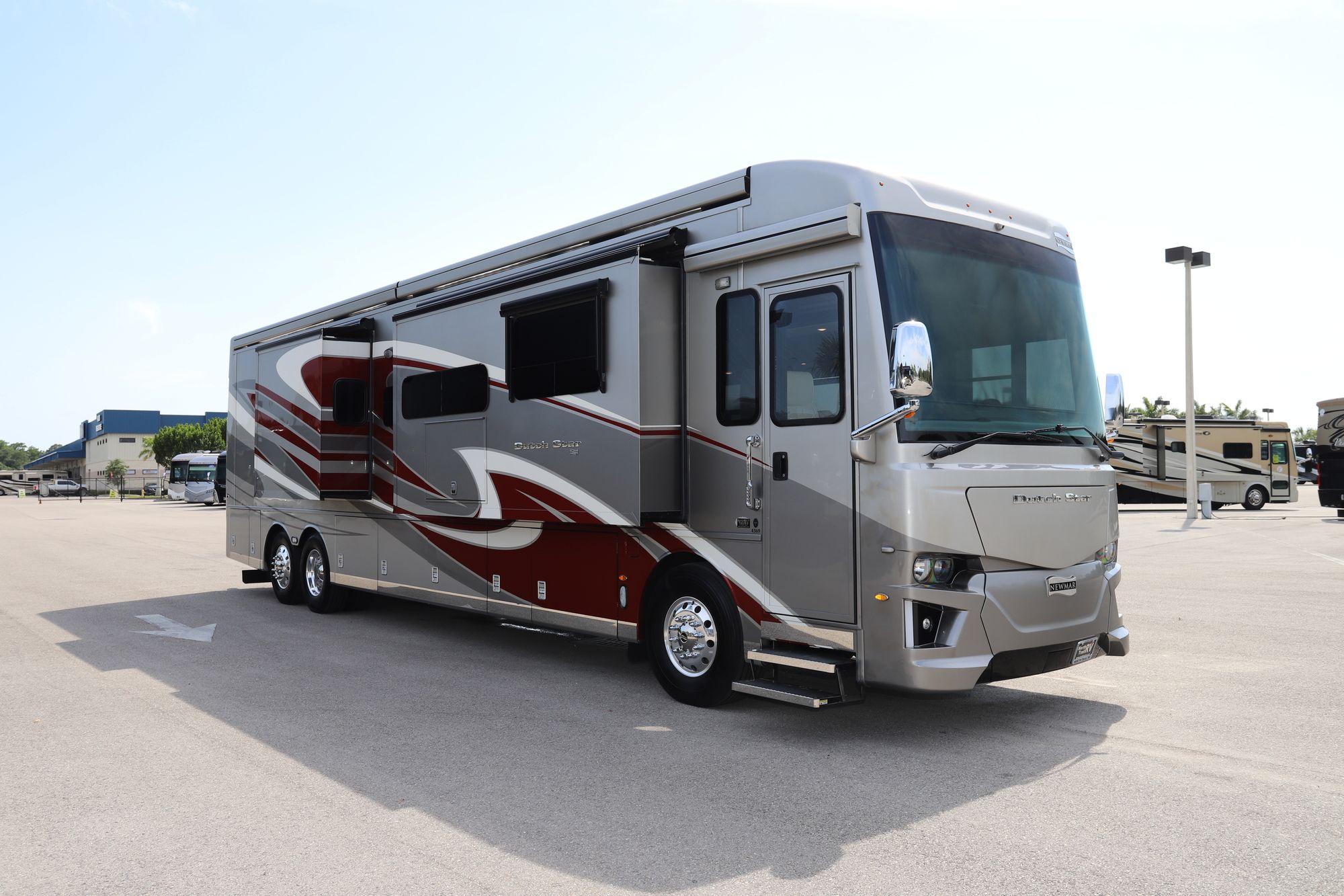 Used 2020 Newmar Dutch Star 4369 Class A  For Sale