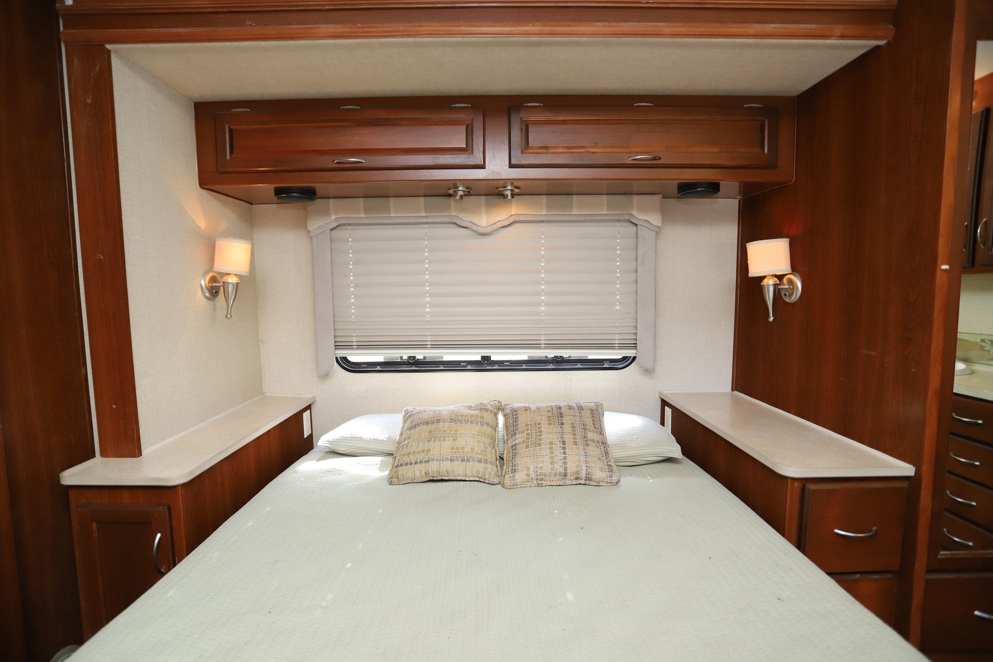 Used 2007 Fleetwood Bounder 36E Class A  For Sale