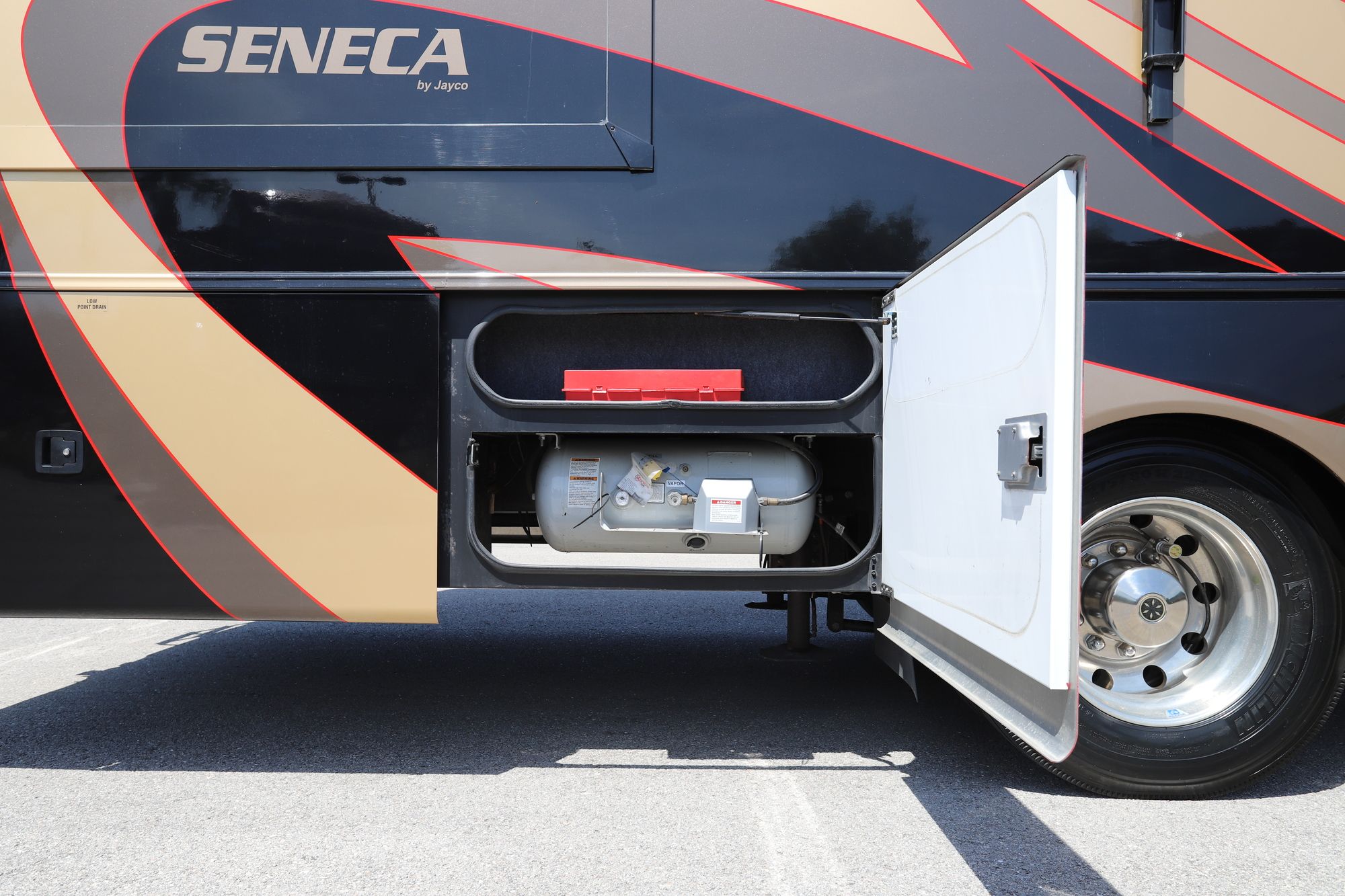 Used 2016 Jayco Seneca 37TS Super C  For Sale