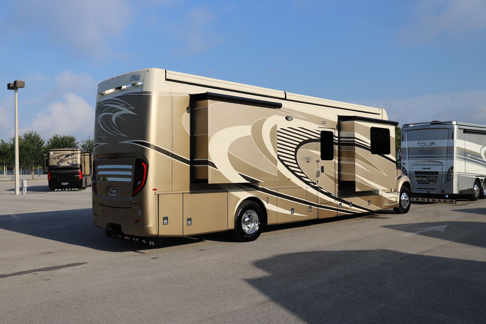 Used 2020 Newmar Super Star 4061 Super C  For Sale