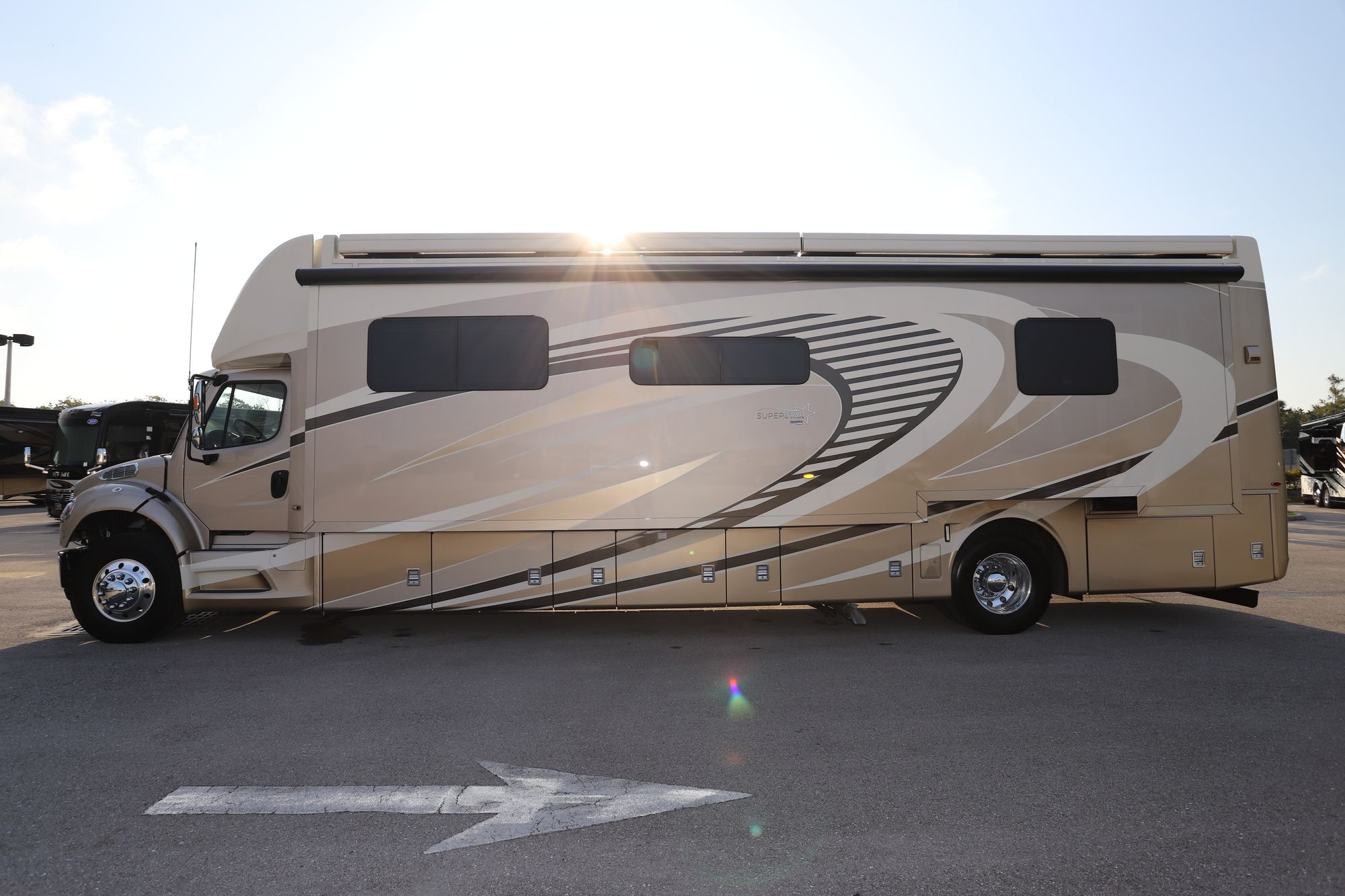 Used 2020 Newmar Super Star 4061 Super C  For Sale