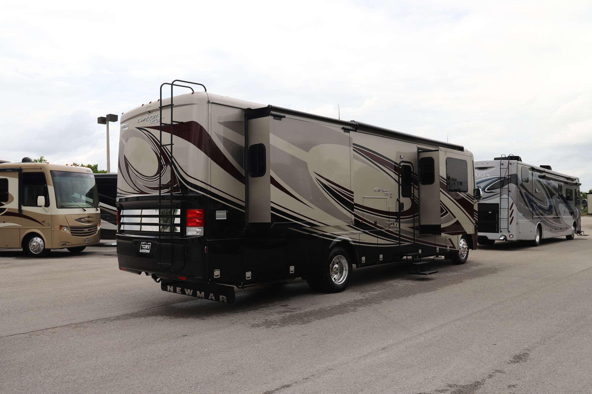 Used 2020 Newmar Canyon Star 3513 Class A  For Sale