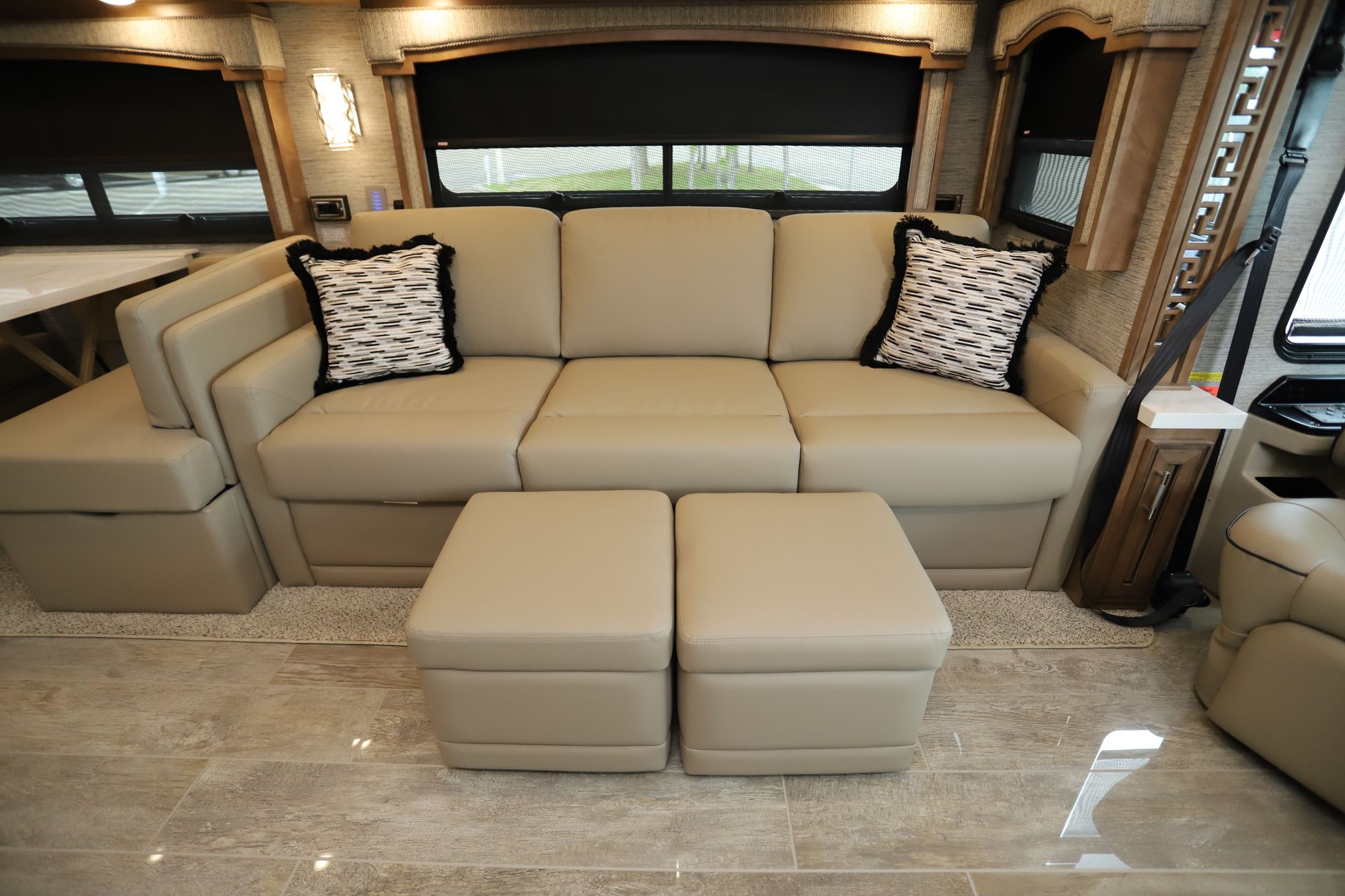 New 2021 Newmar Ventana 4369 Class A  For Sale