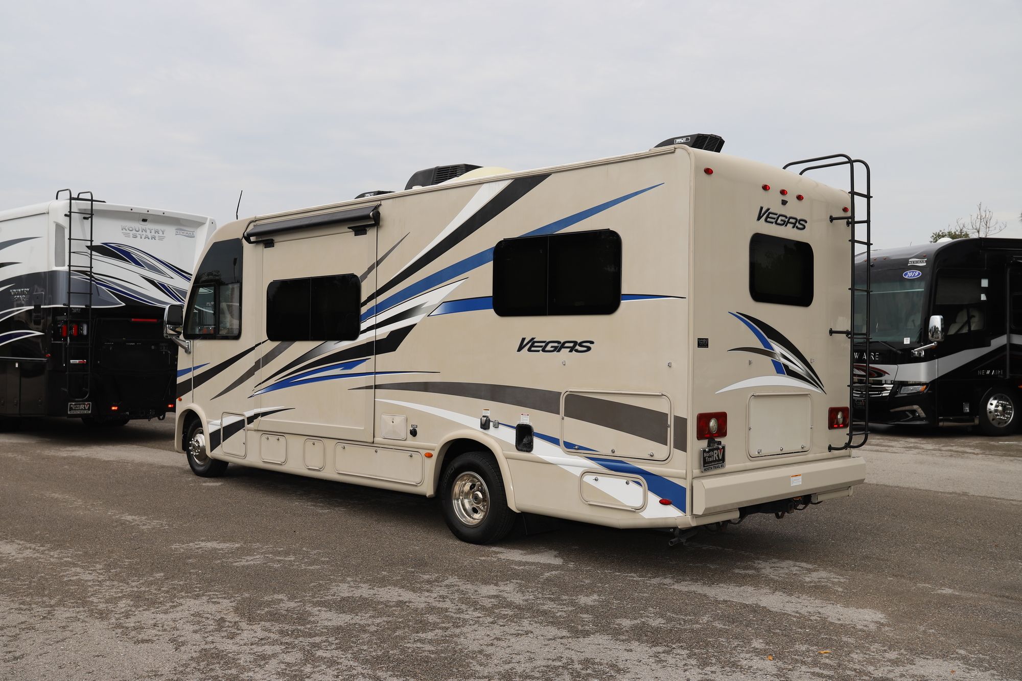 Used 2018 Thor Vegas 24.1 Class A  For Sale