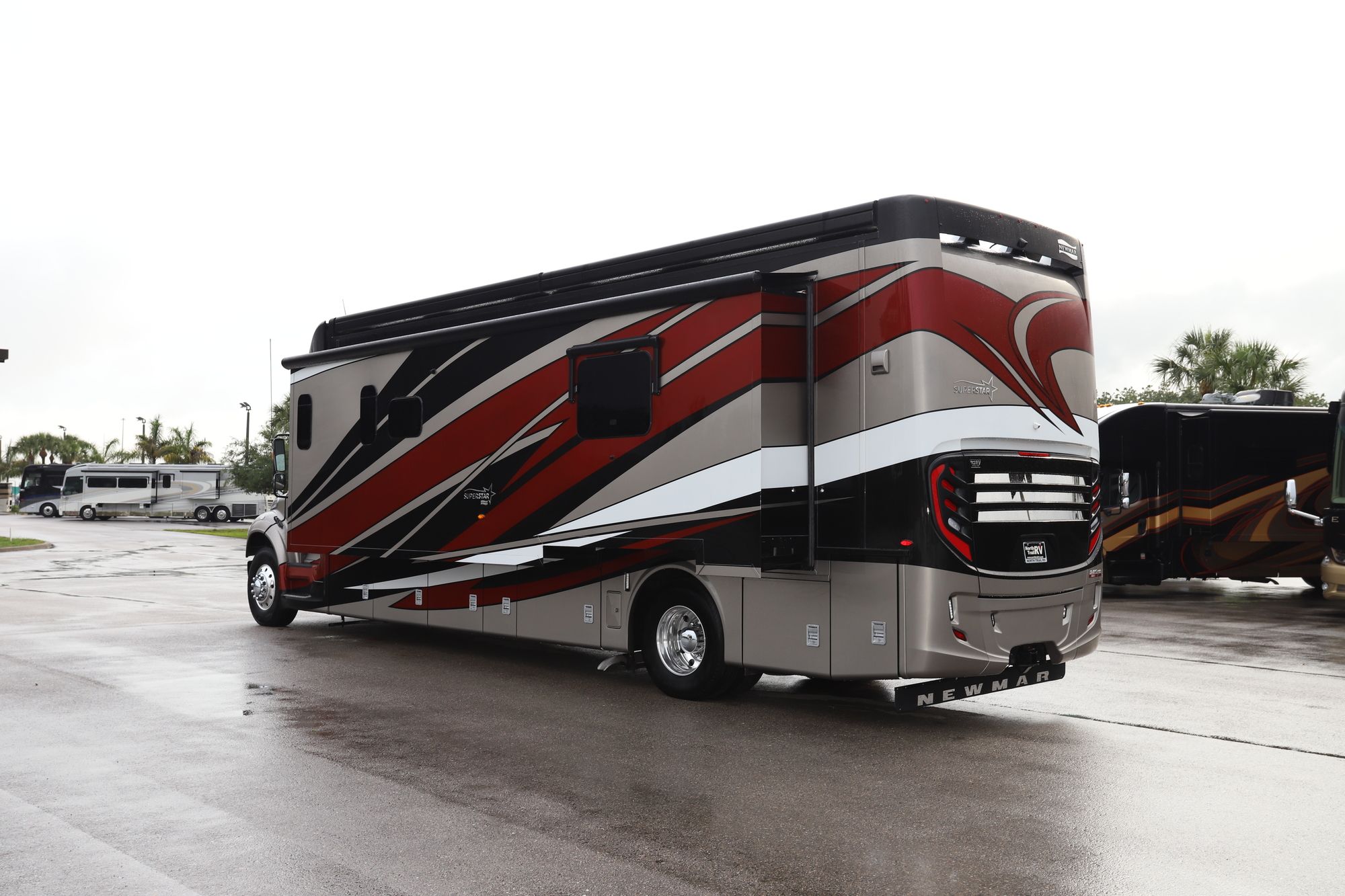 New 2021 Newmar Super Star 3746 Super C  For Sale