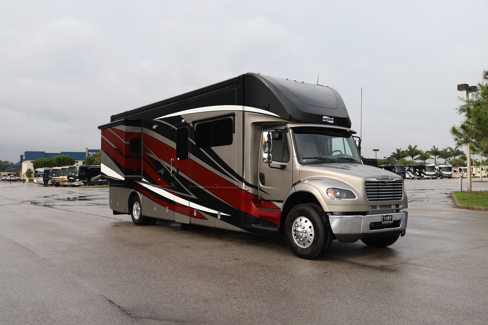 New 2021 Newmar Super Star 3746 Super C  For Sale