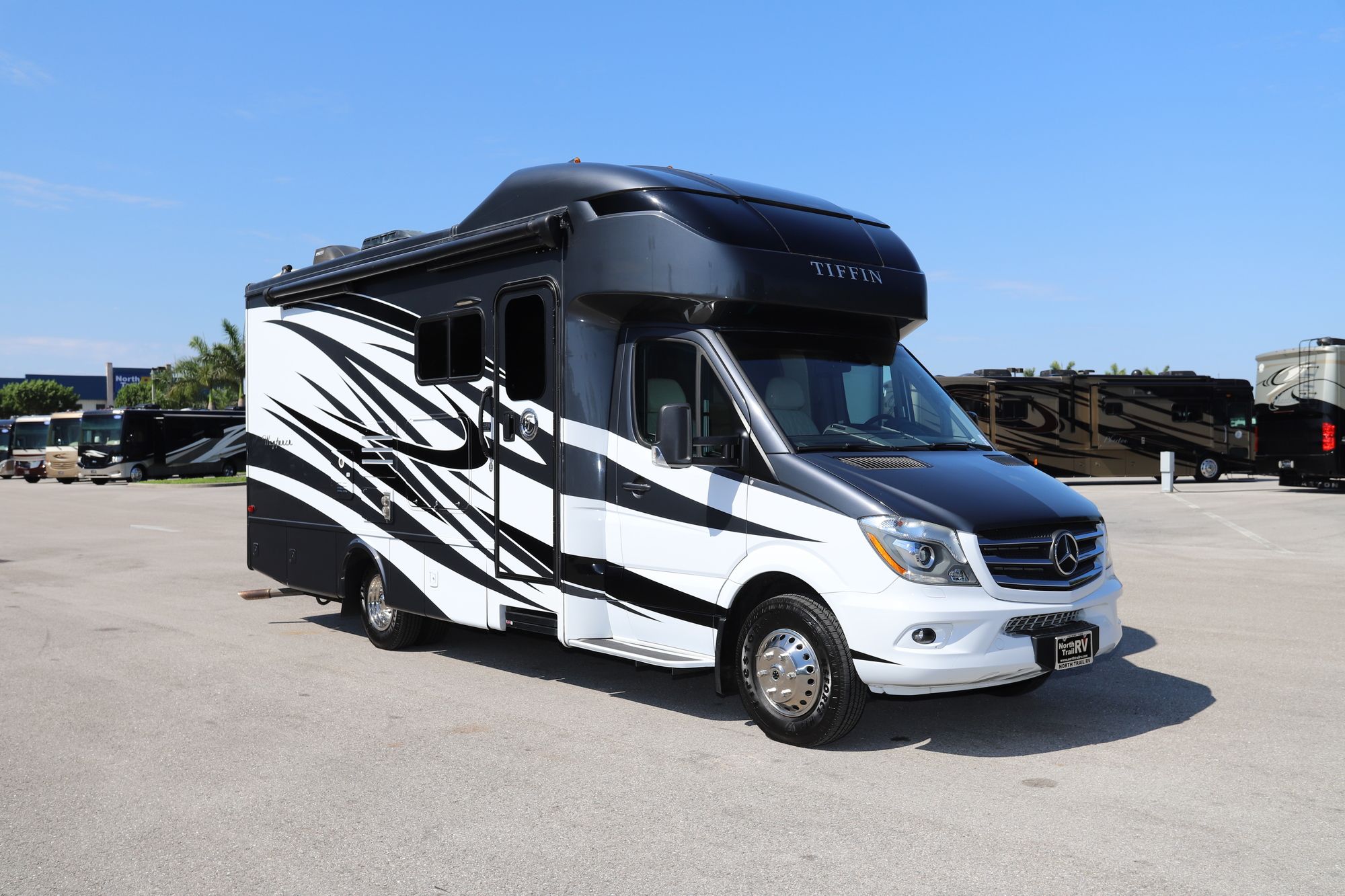 Used 2018 Tiffin Motor Homes Wayfarer 24FW Class C  For Sale