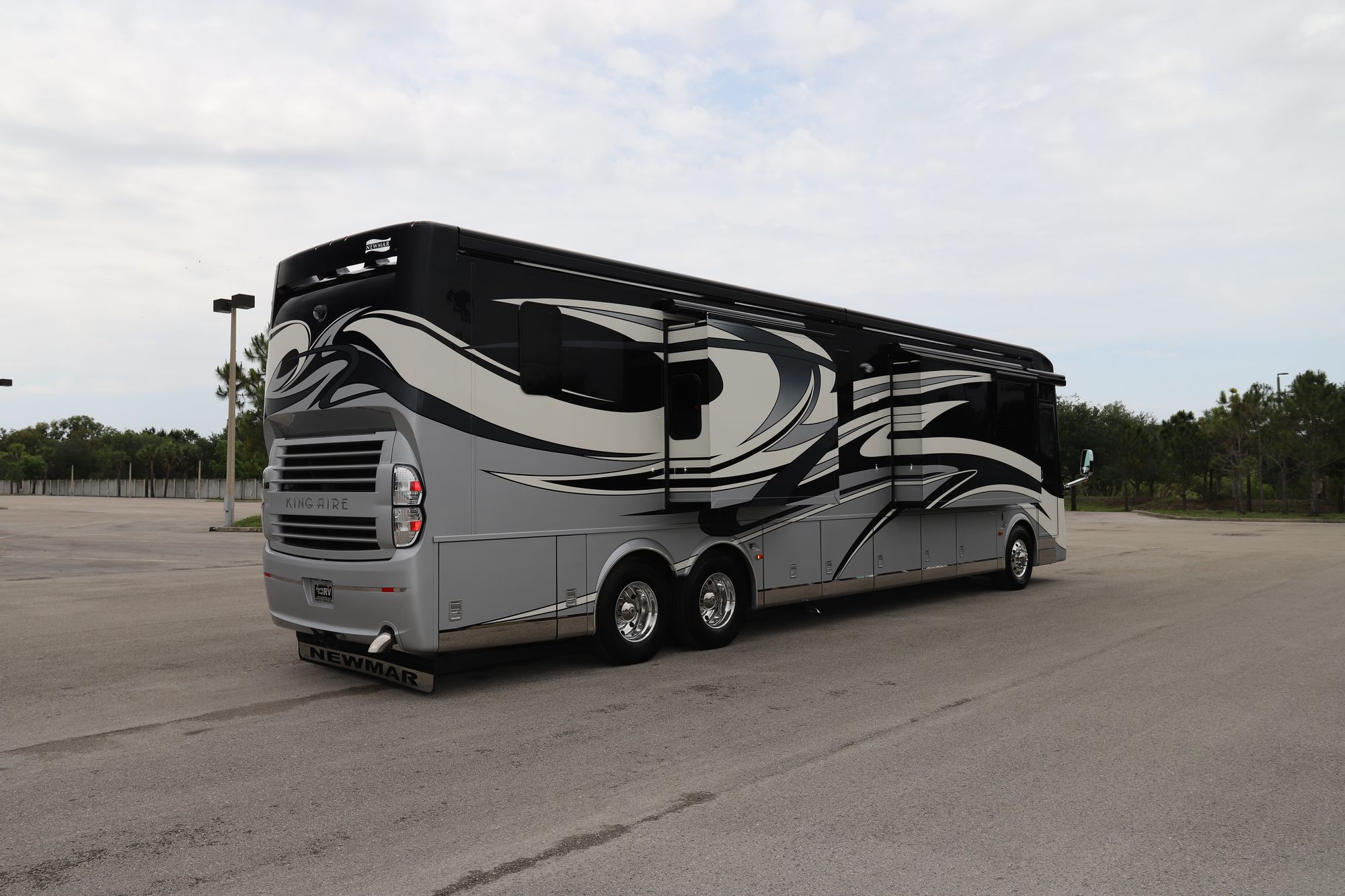 Used 2013 Newmar King Aire 4584 Class A  For Sale