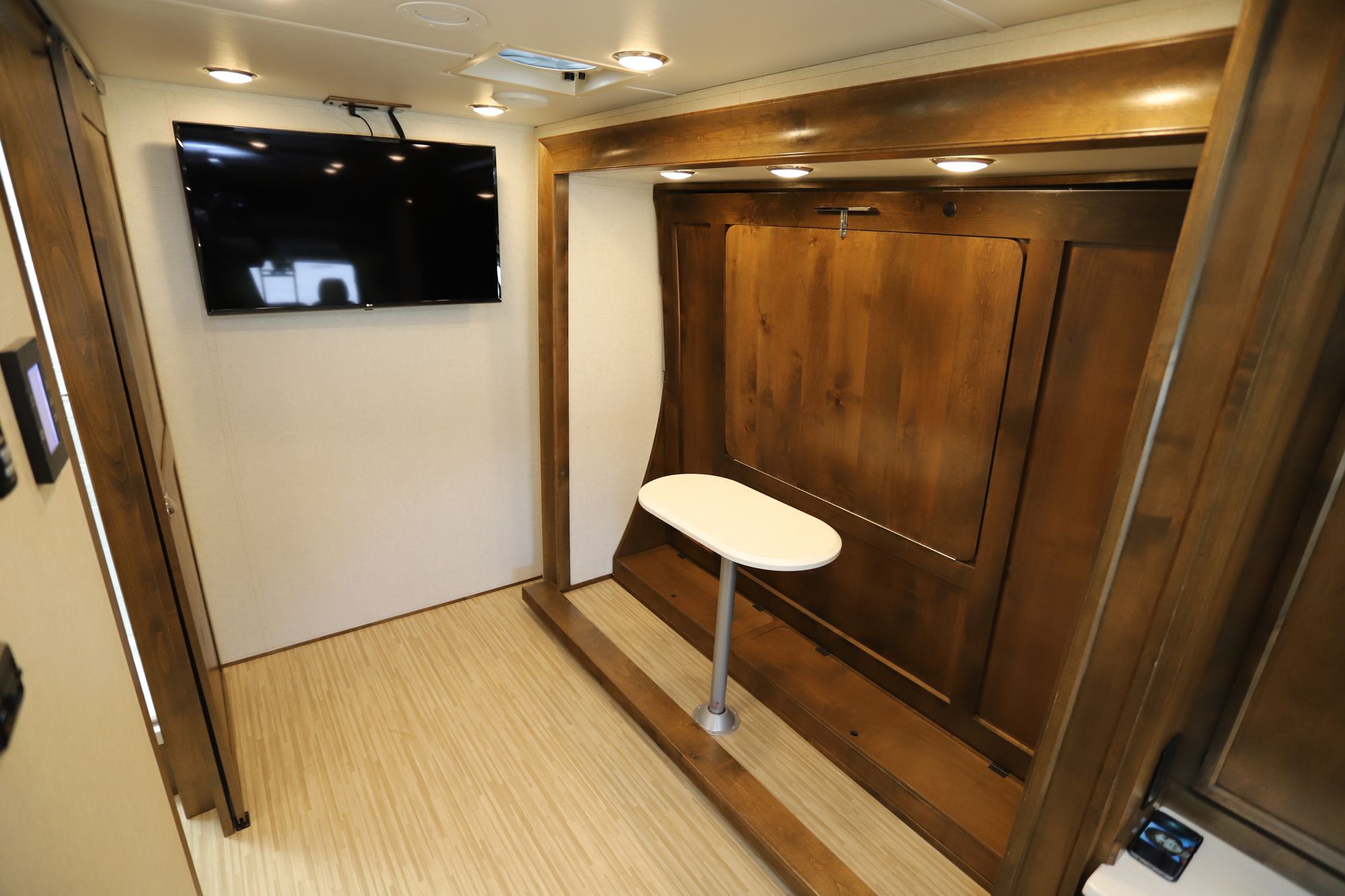 Used 2018 Tiffin Motor Homes Wayfarer 24FW Class C  For Sale