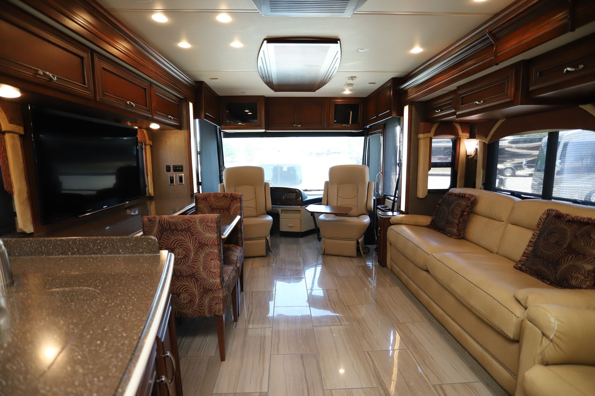 Used 2015 Newmar Ventana 3635 Class A  For Sale