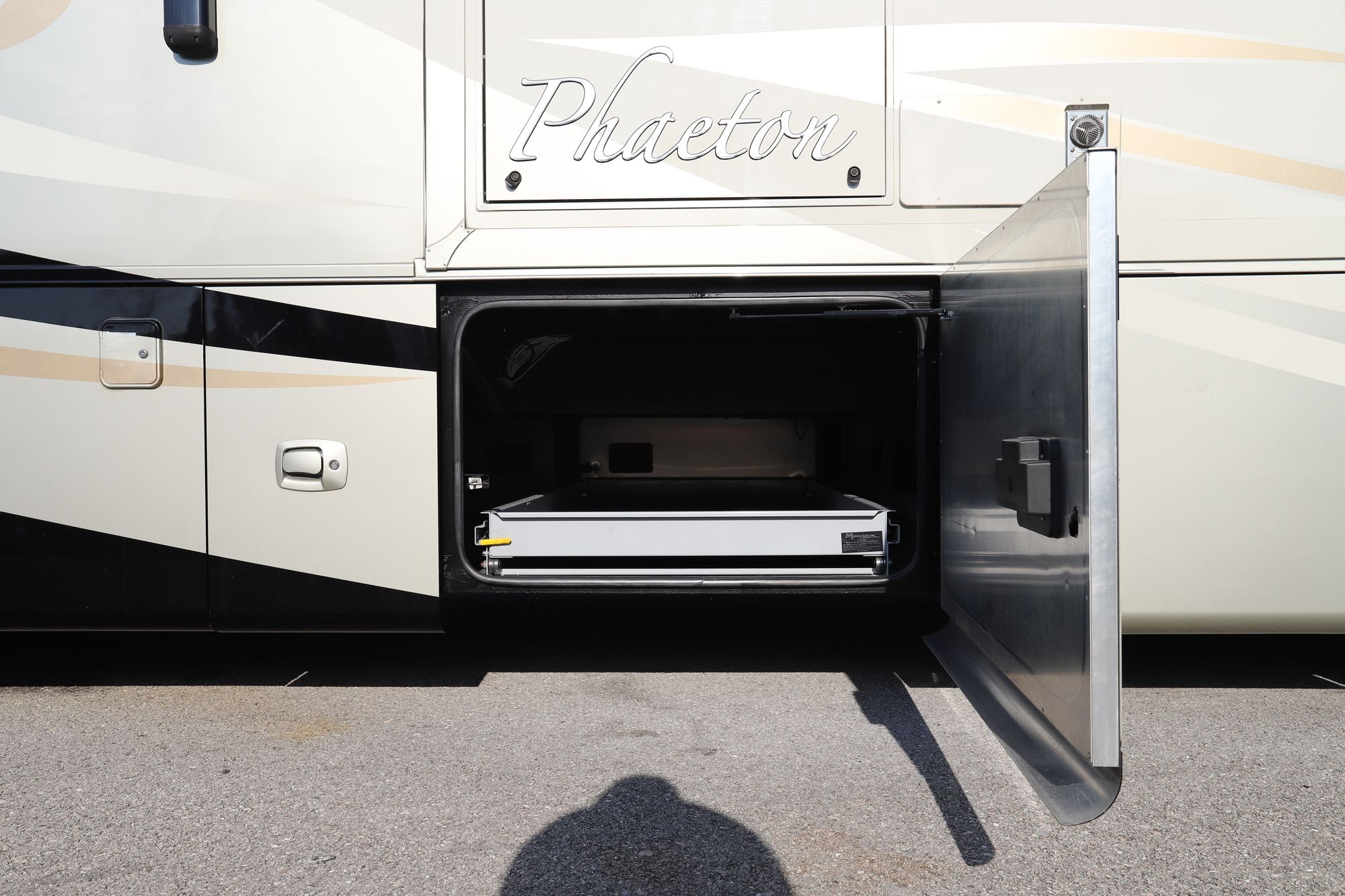 Used 2012 Tiffin Motor Homes Phaeton 40QBH Class A  For Sale