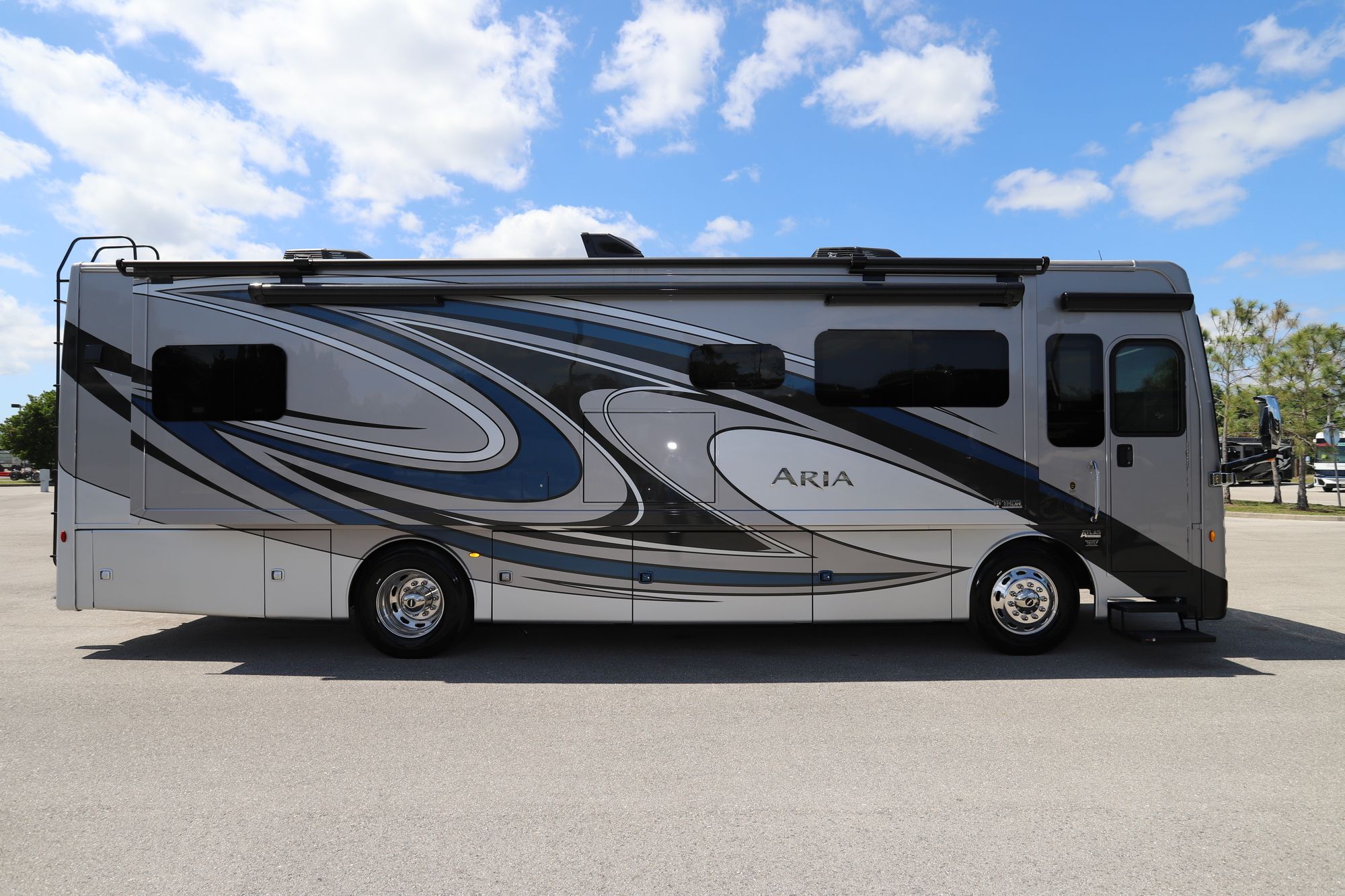 New 2021 Thor Aria 3401 Class A  For Sale