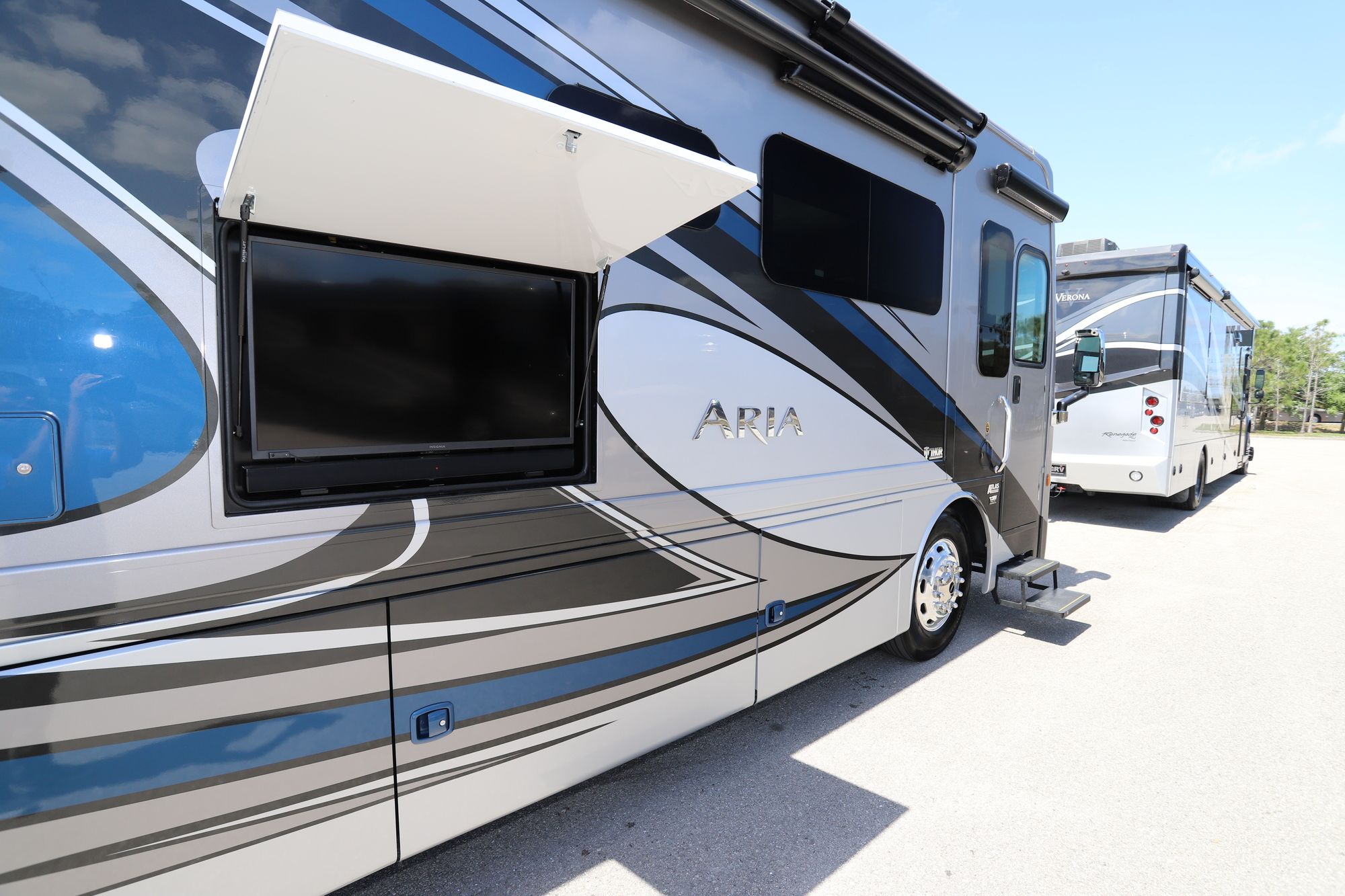 New 2021 Thor Aria 3401 Class A  For Sale