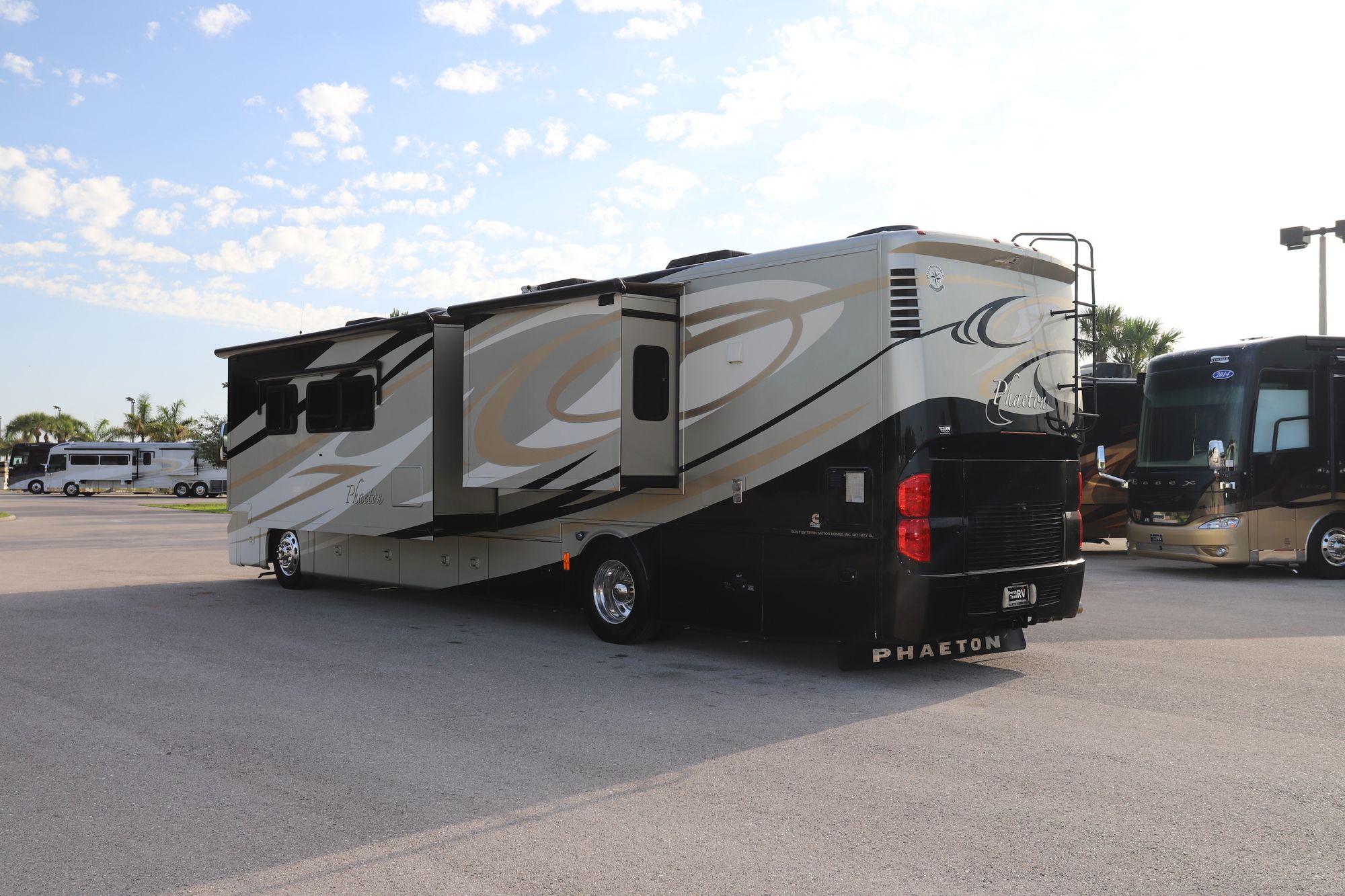 Used 2012 Tiffin Motor Homes Phaeton 40QBH Class A  For Sale