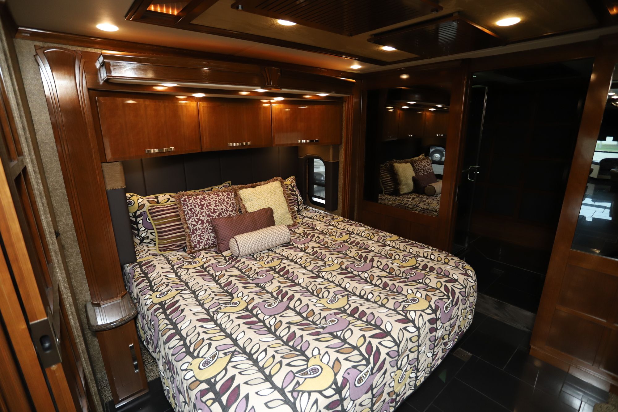 Used 2013 Newmar King Aire 4584 Class A  For Sale