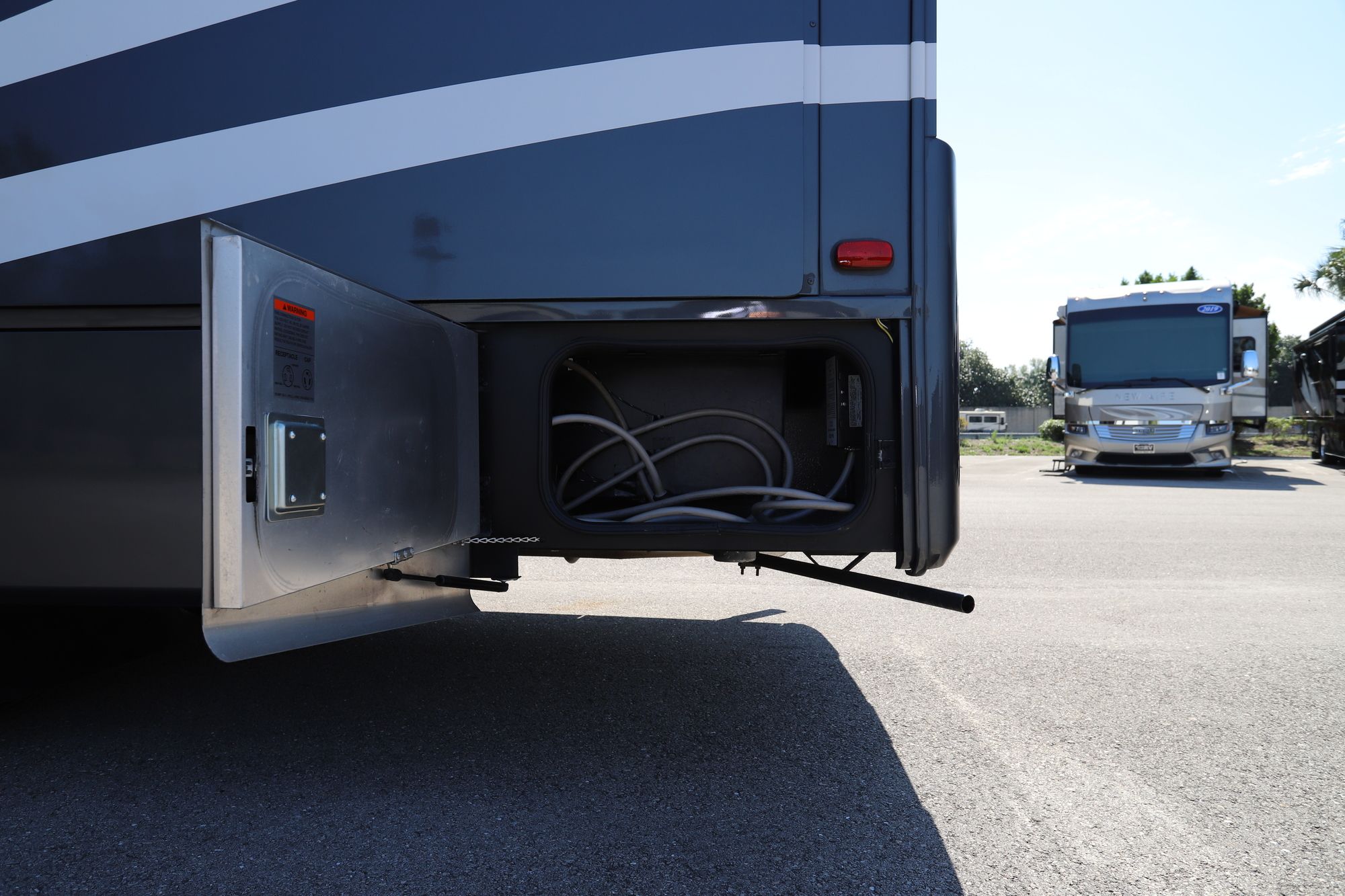 Used 2018 Tiffin Motor Homes Wayfarer 24FW Class C  For Sale