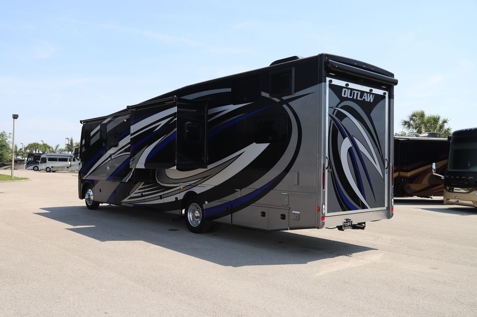 New 2022 Thor Outlaw 38KB Class A  For Sale