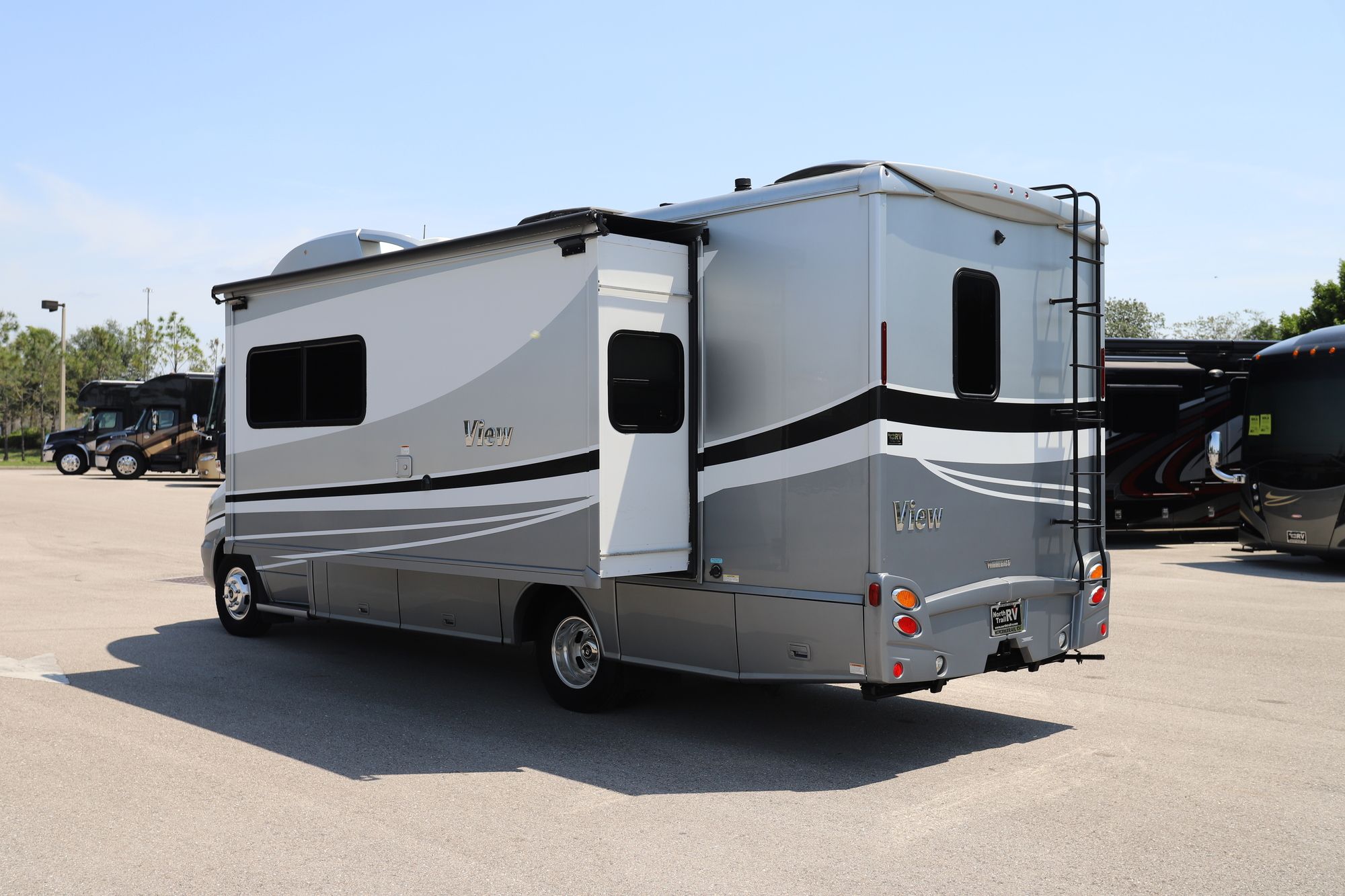 Used 2019 Winnebago View 24D Class C  For Sale