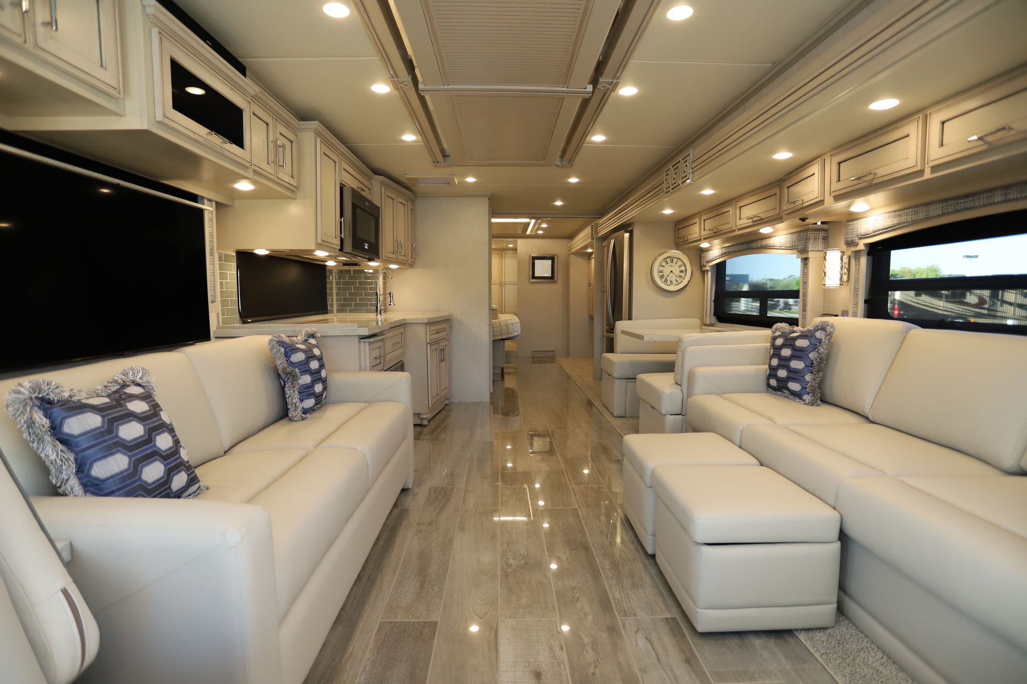 New 2021 Newmar Ventana 4369 Class A  For Sale