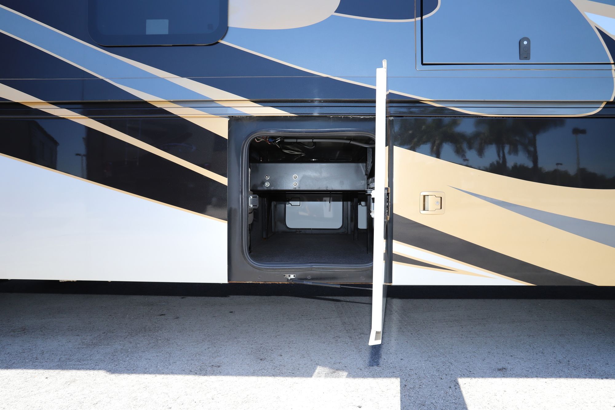 Used 2019 Coachmen Sportscoach 407 FW Class A  For Sale