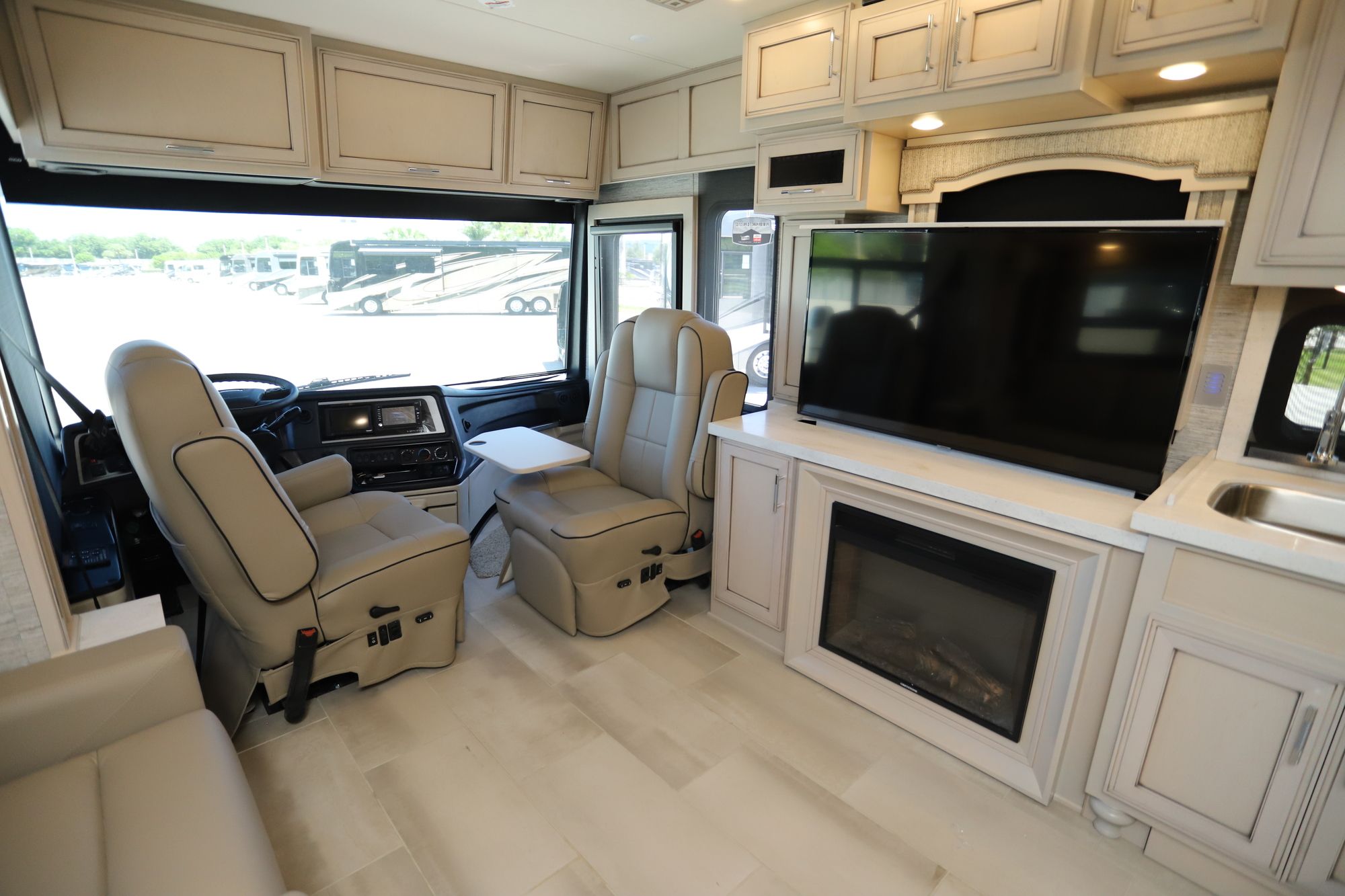 New 2021 Newmar Ventana 4311 Class A  For Sale