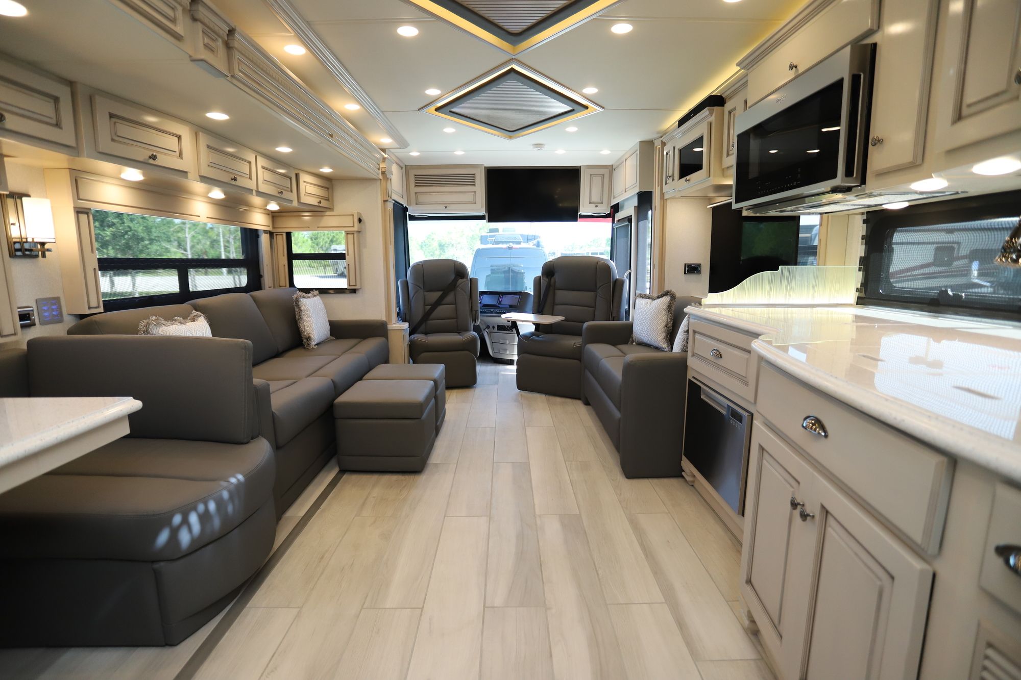 New 2021 Newmar Dutch Star 4326 Class A  For Sale
