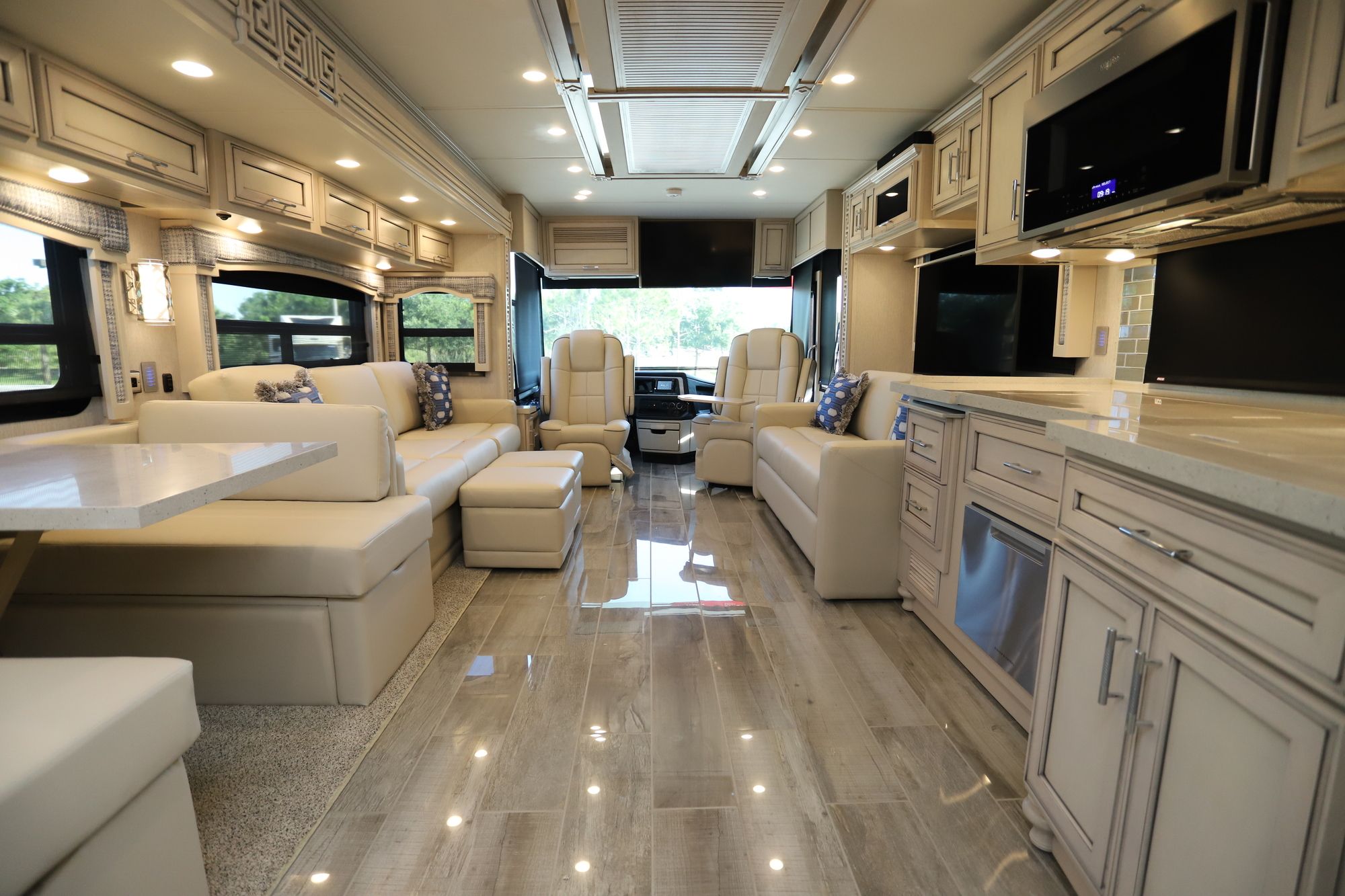 New 2021 Newmar Ventana 4369 Class A  For Sale