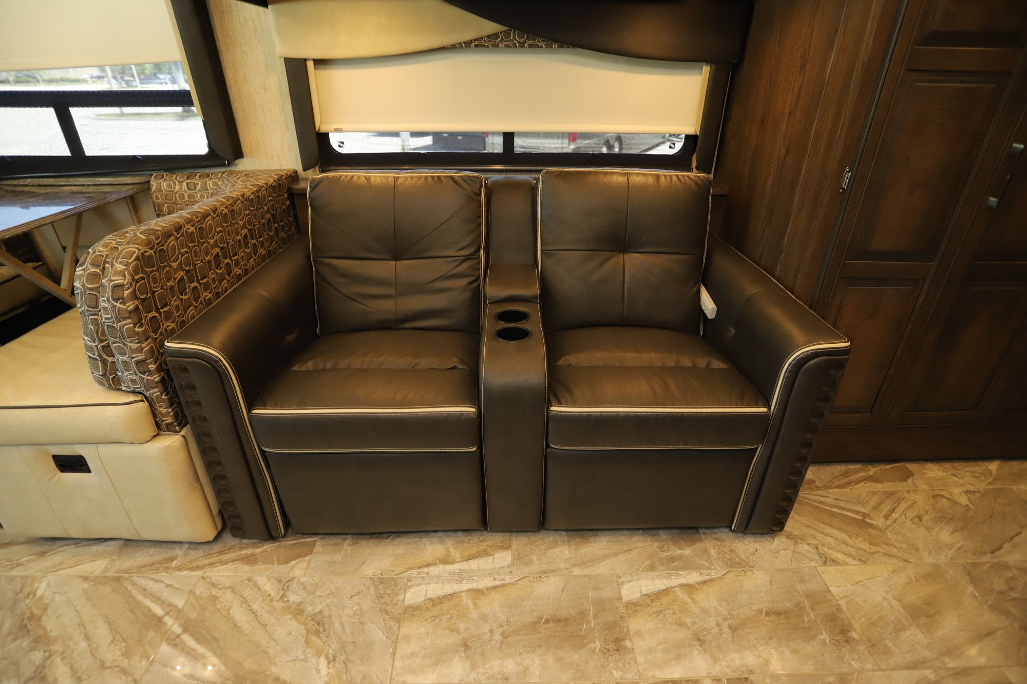 Used 2019 Coachmen Sportscoach 407 FW Class A  For Sale