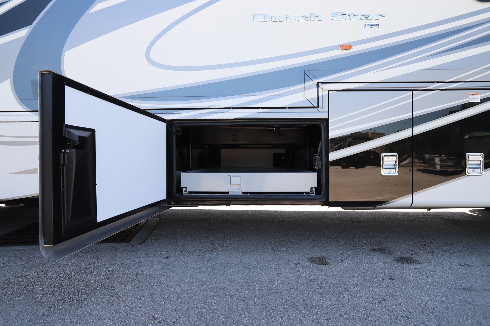 New 2021 Newmar Dutch Star 4326 Class A  For Sale