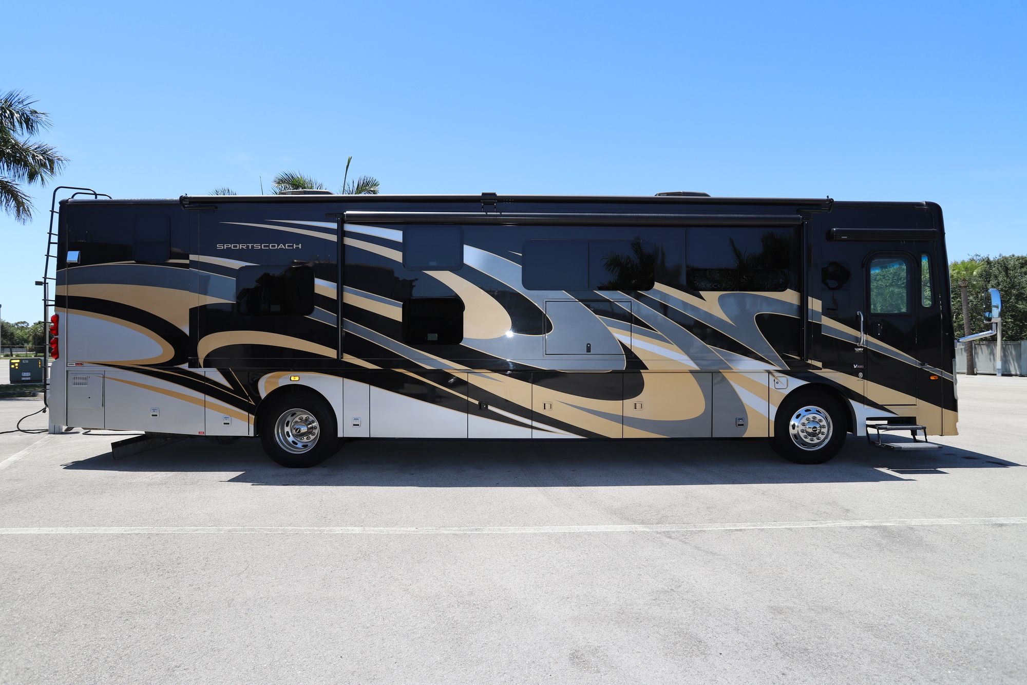 Used 2019 Coachmen Sportscoach 407 FW Class A  For Sale