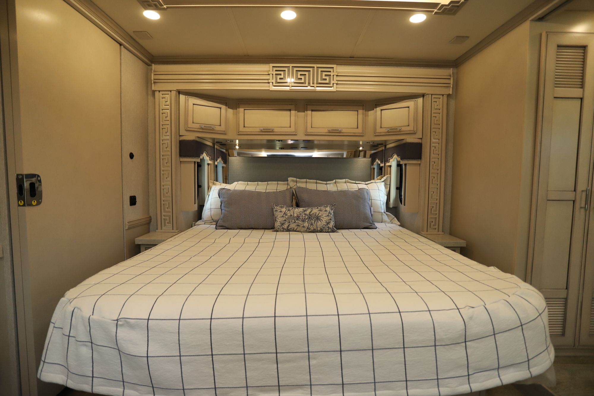 New 2021 Newmar Ventana 4369 Class A  For Sale