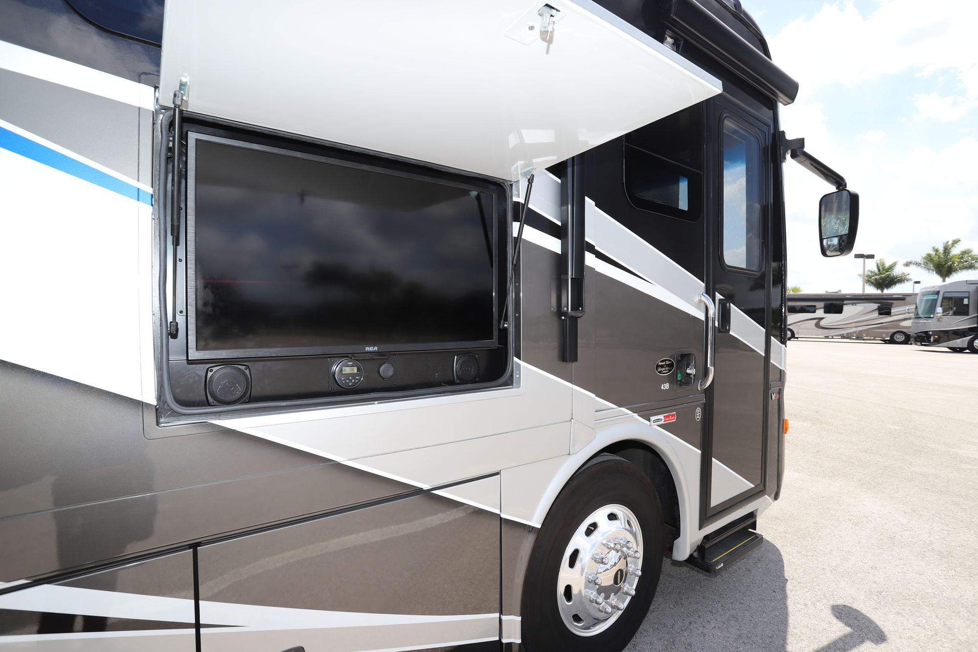 Used 2017 Forest River Berkshire 43B Class A  For Sale