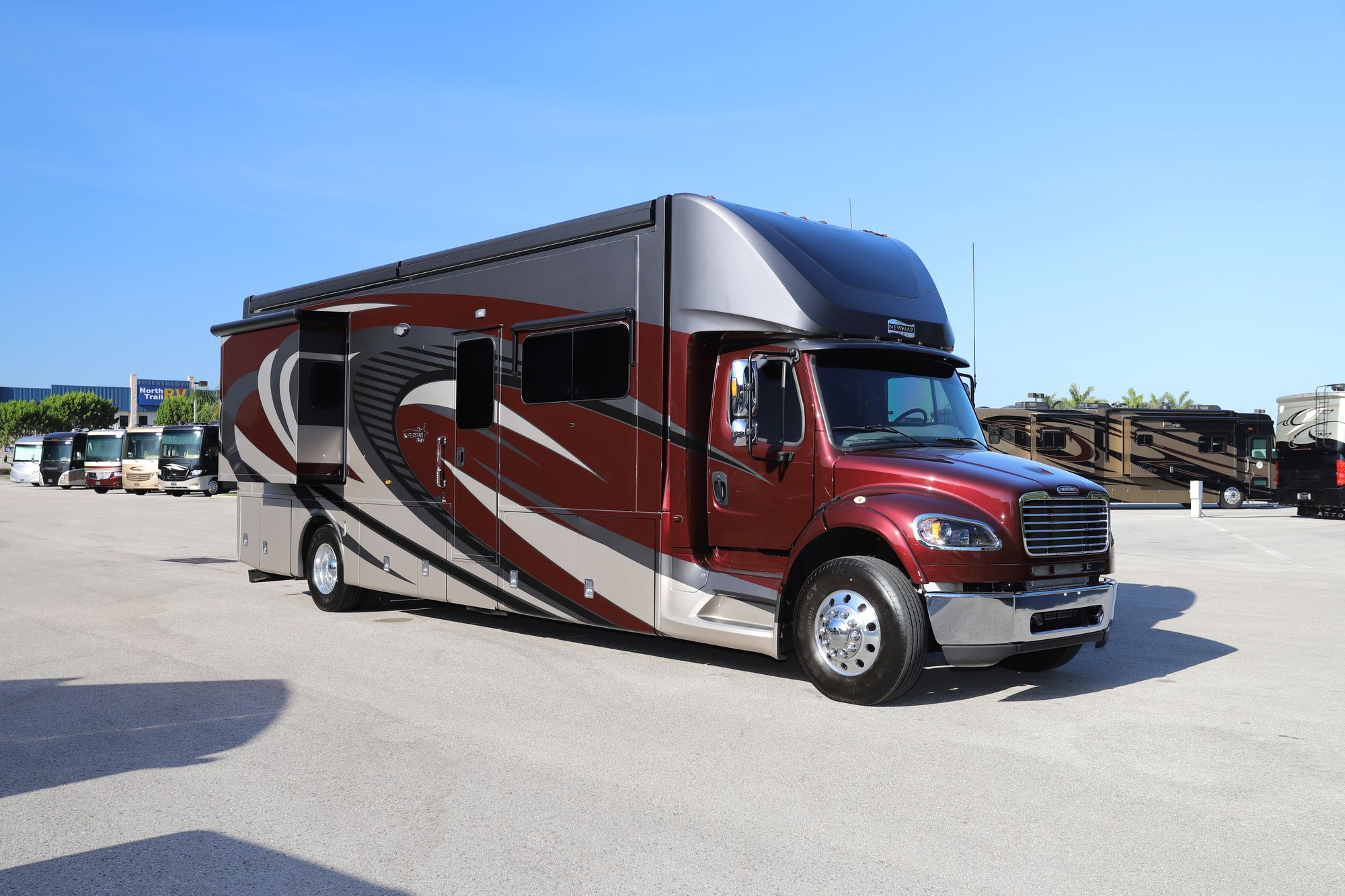 Used 2020 Newmar Super Star 3746 Super C  For Sale