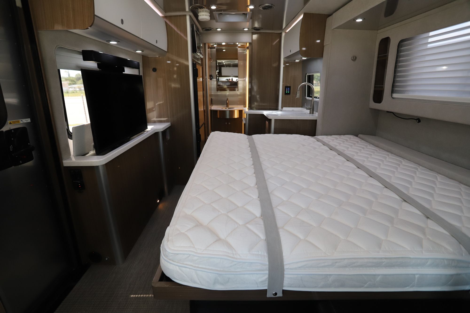 Used 2018 Airstream Atlas MB Class C  For Sale