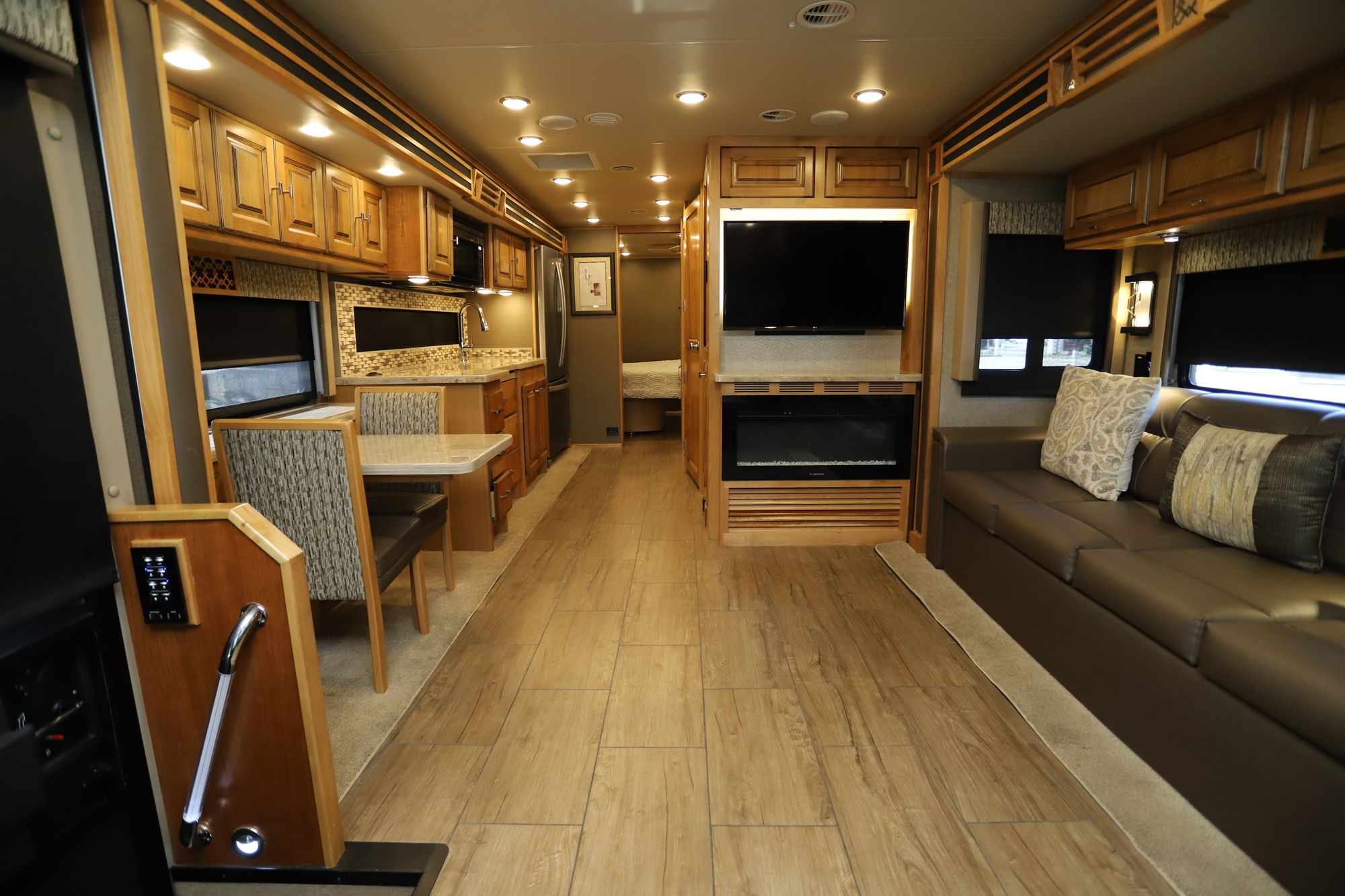 Used 2019 Tiffin Motor Homes Allegro 34PA Class A  For Sale