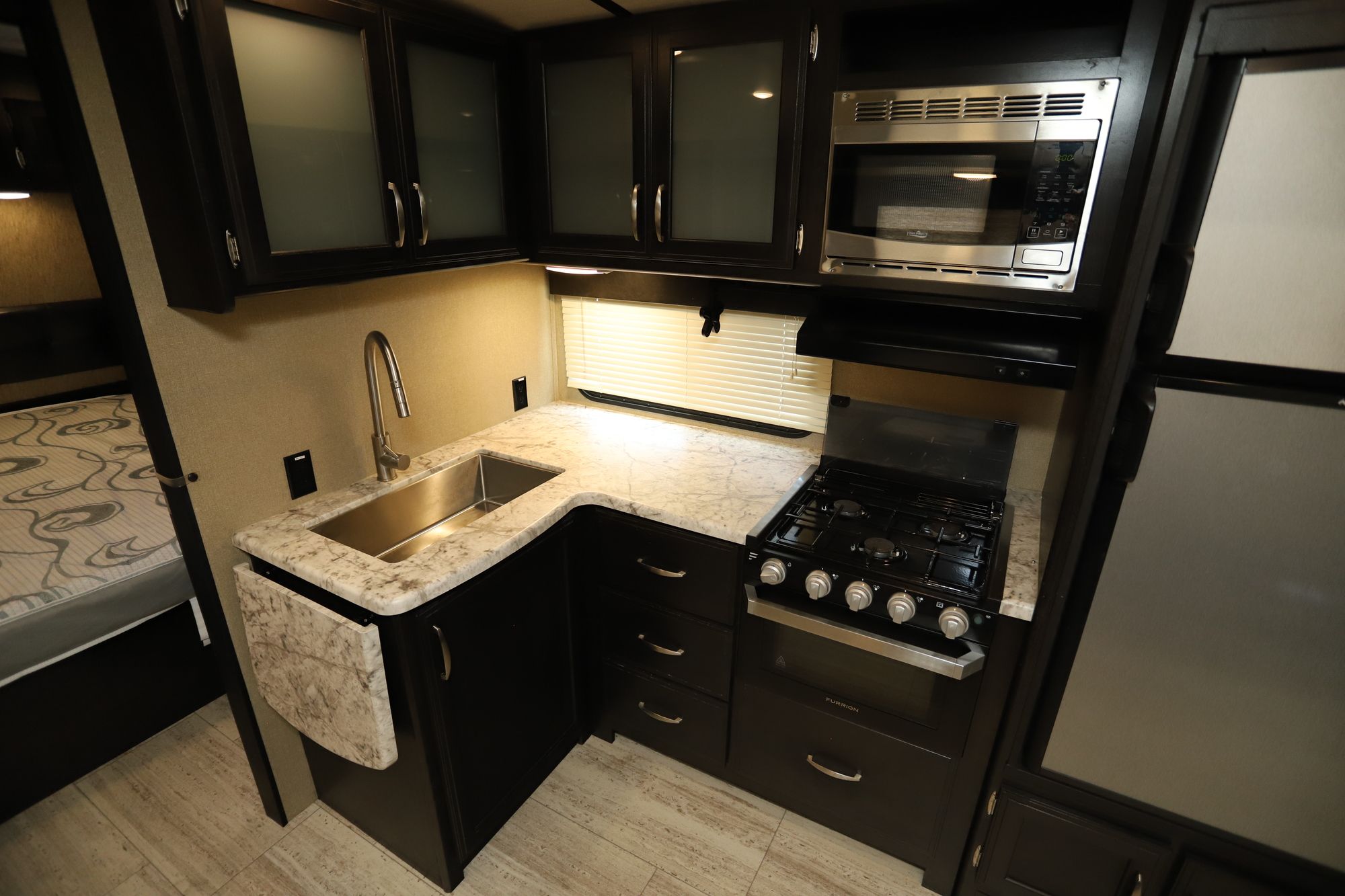 Used 2019 Grand Design Imagine 2800BH Travel Trailer  For Sale