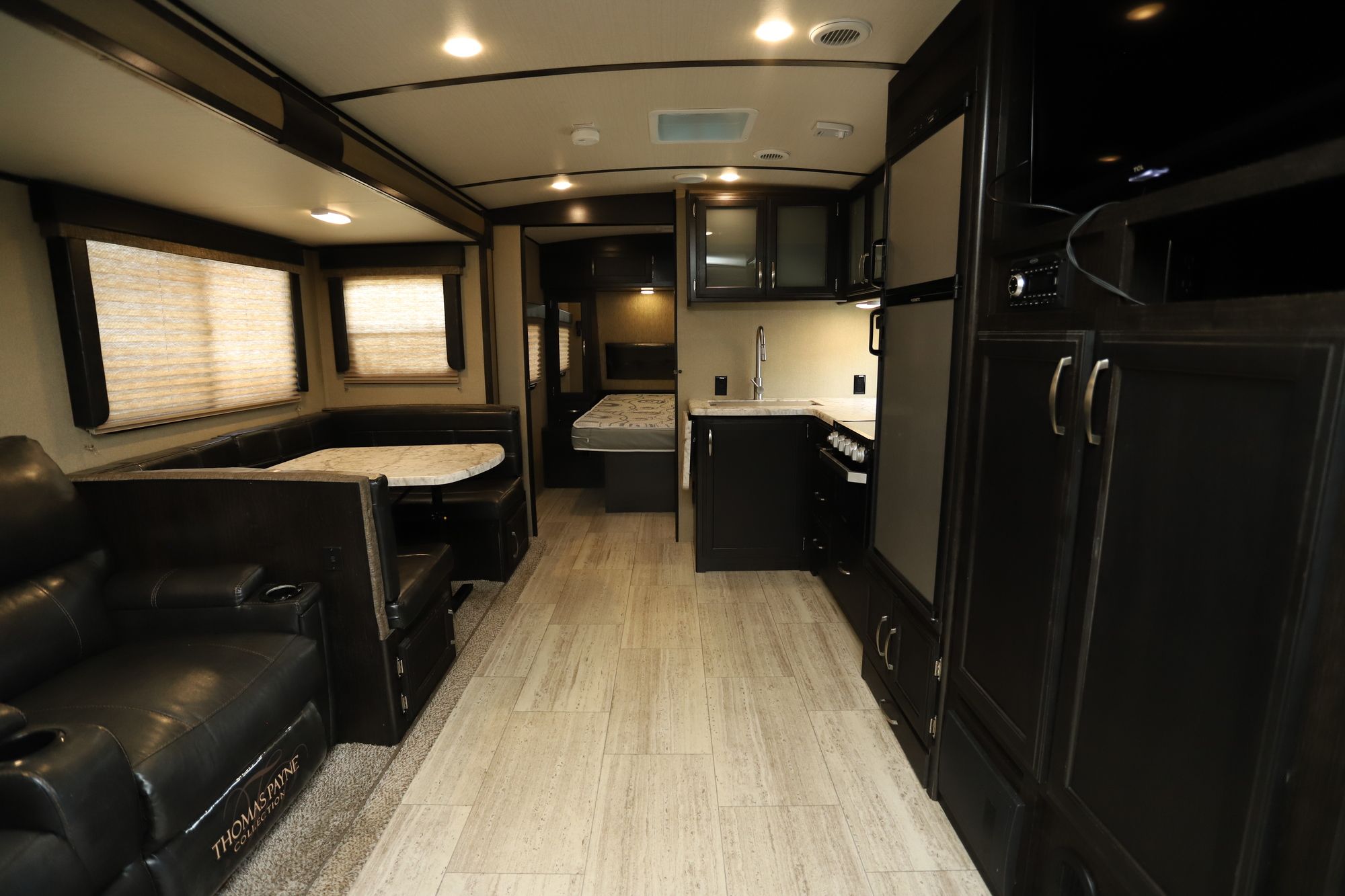 Used 2019 Grand Design Imagine 2800BH Travel Trailer  For Sale