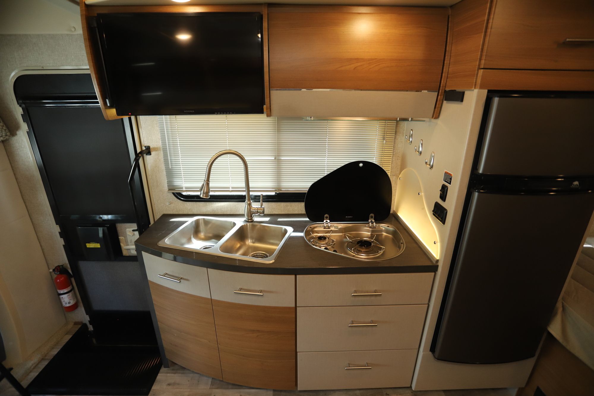 Used 2016 Winnebago Navion 24J Class C  For Sale