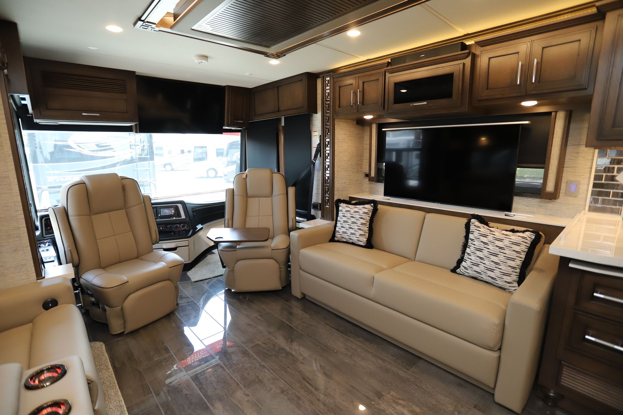 New 2021 Newmar Ventana 4037 Class A  For Sale