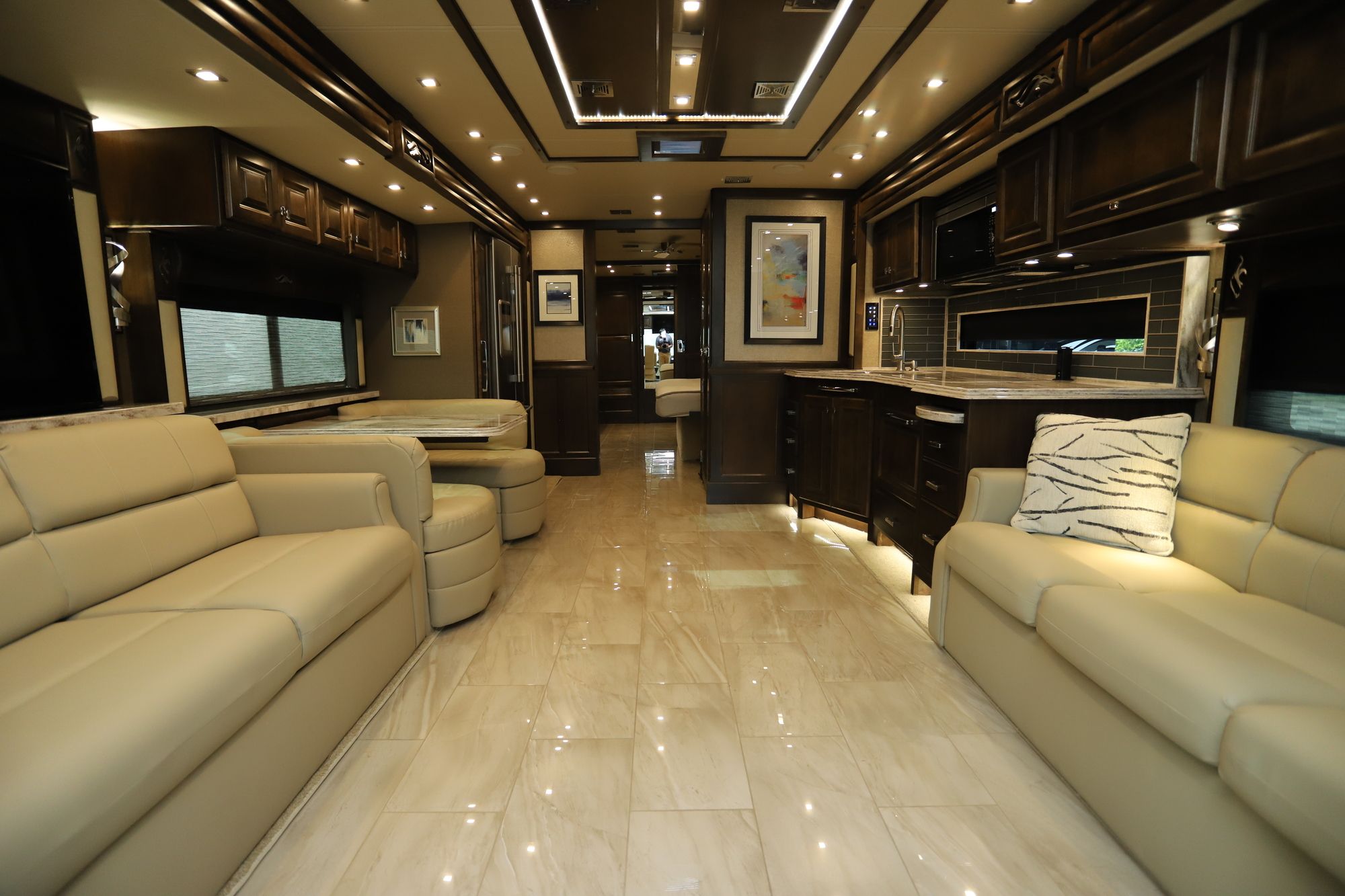 Used 2019 Tiffin Motor Homes Phaeton 40IH Class A  For Sale