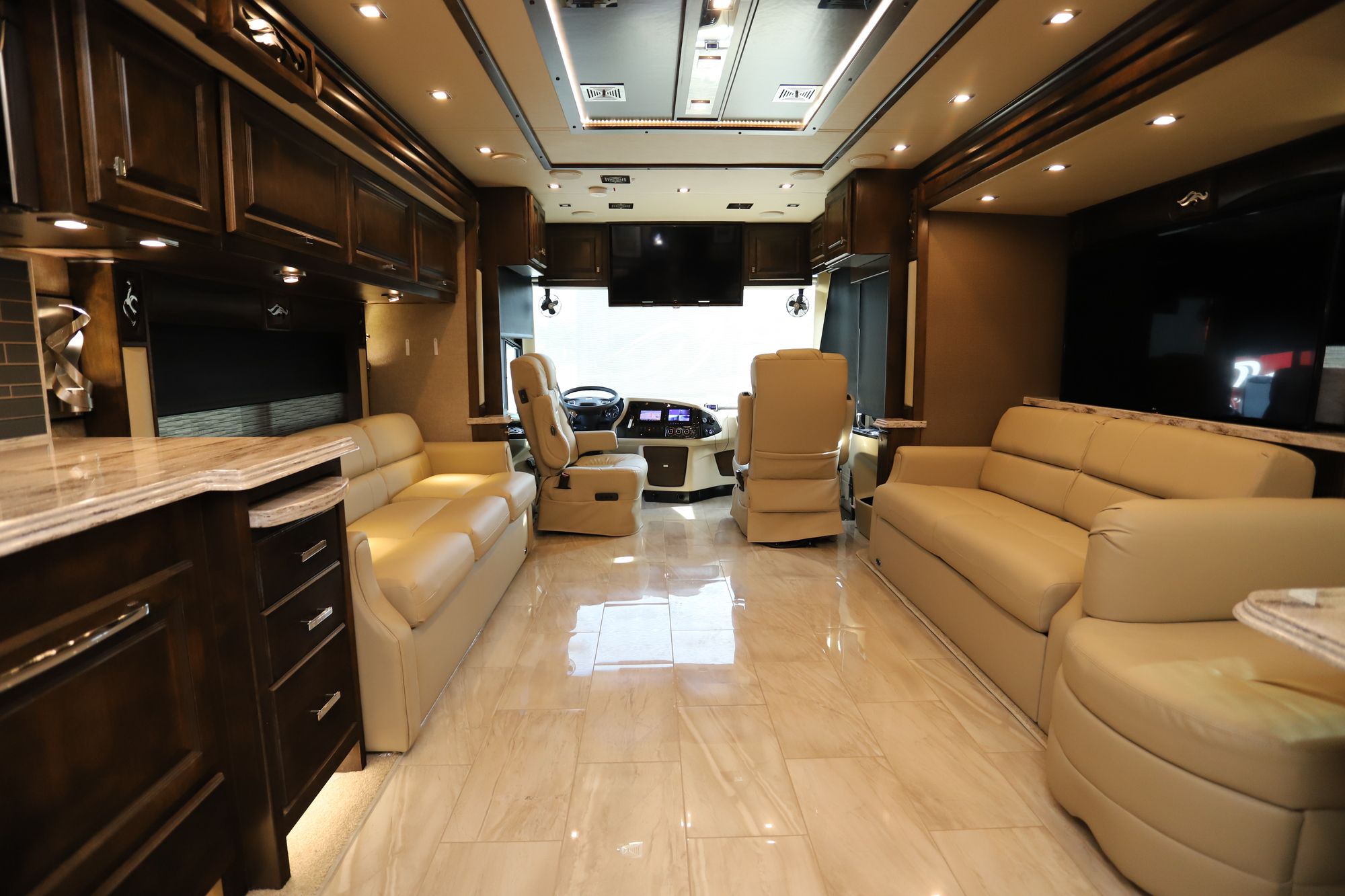 Used 2019 Tiffin Motor Homes Phaeton 40IH Class A  For Sale