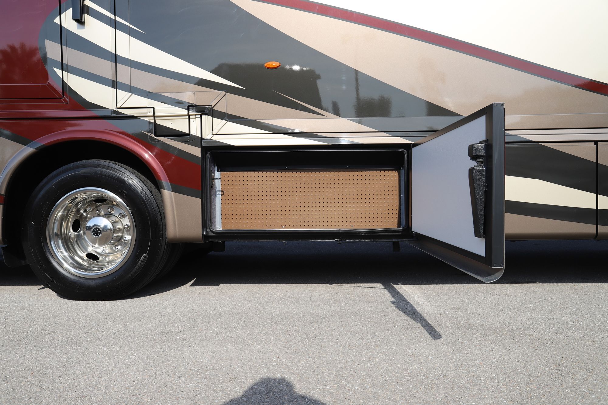 Used 2019 Newmar Ventana Le 3412 Class A  For Sale