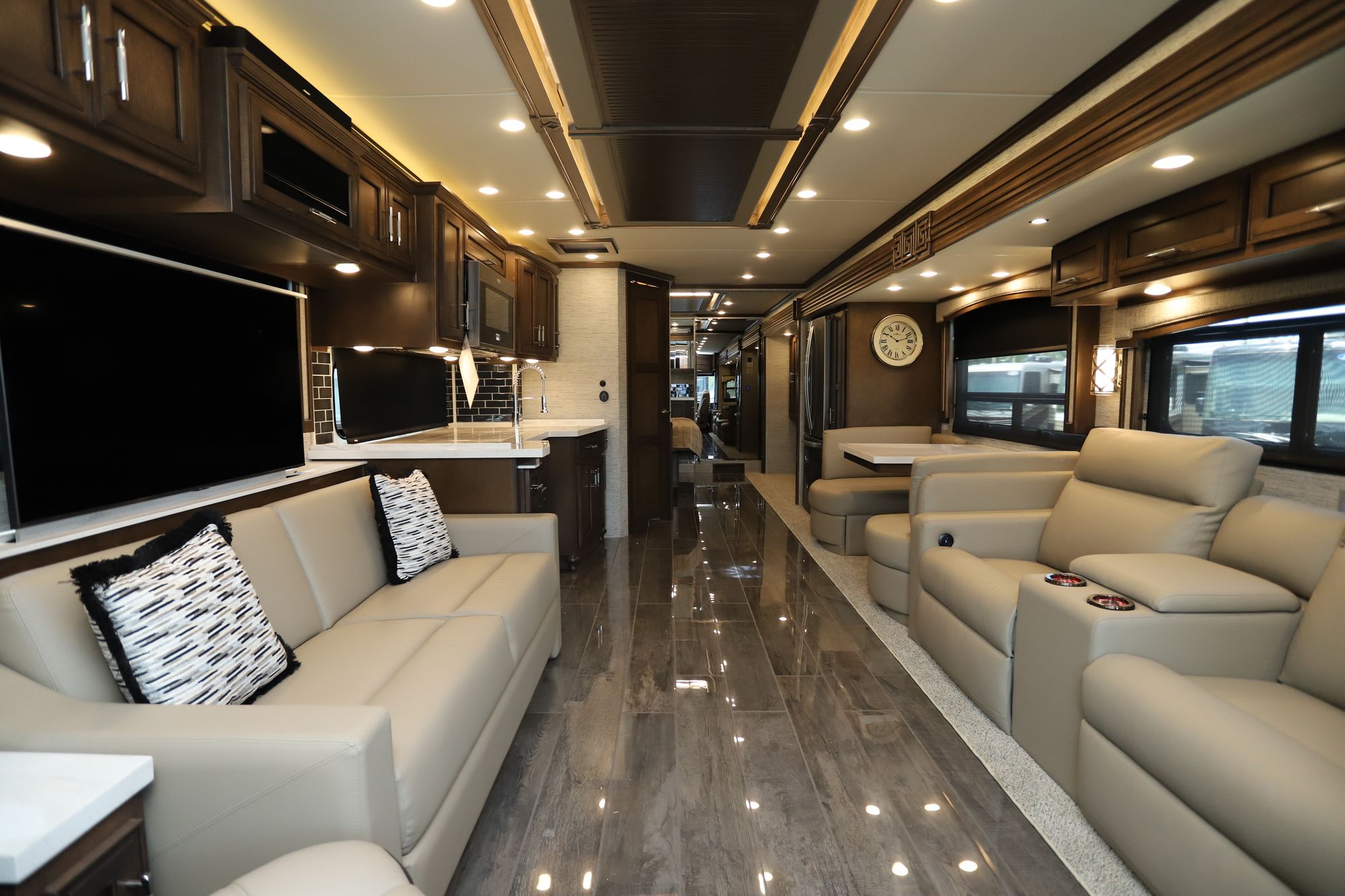 New 2021 Newmar Ventana 4037 Class A  For Sale