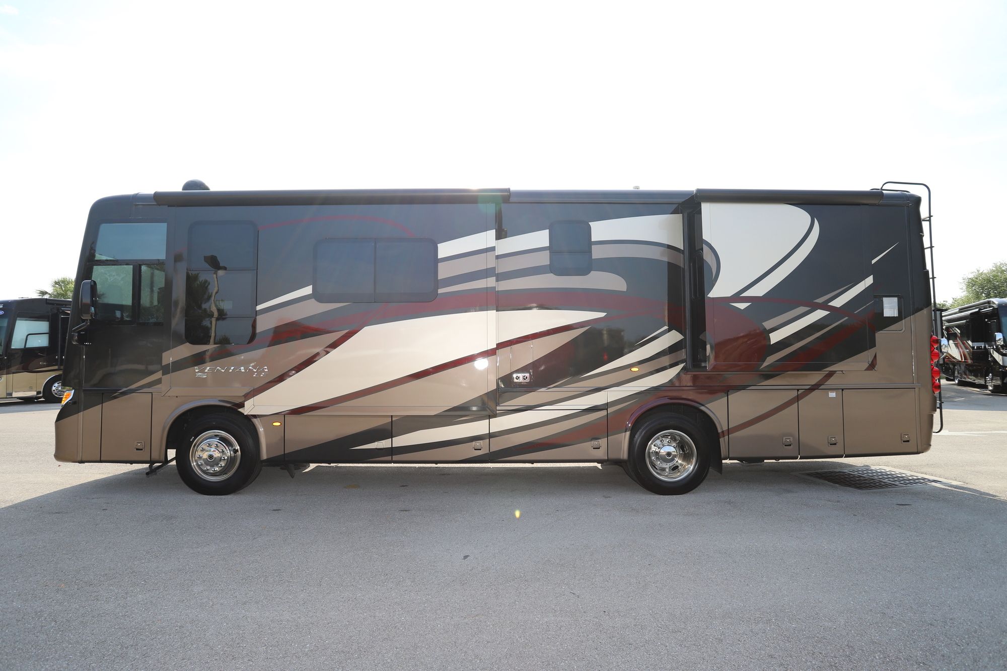 Used 2019 Newmar Ventana Le 3412 Class A  For Sale