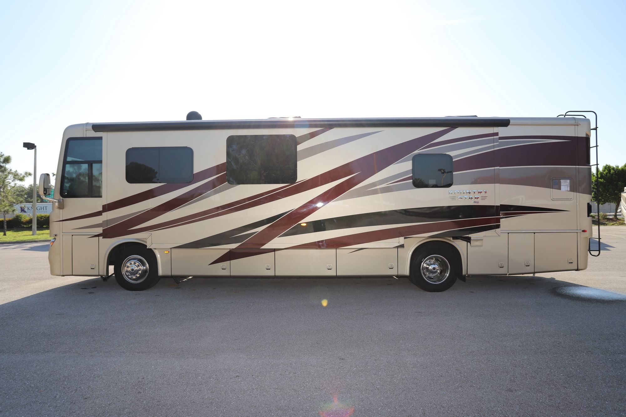 Used 2020 Newmar Kountry Star 3709 Class A  For Sale