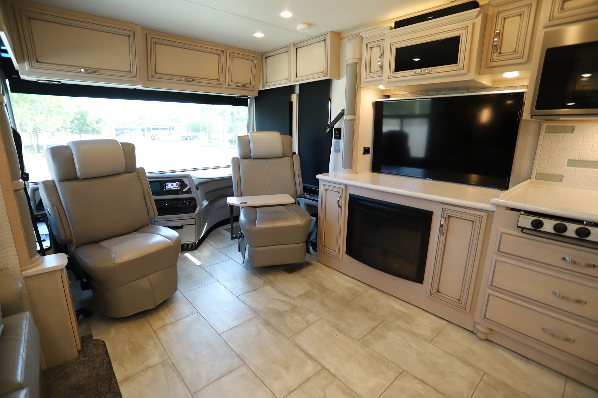 Used 2020 Newmar Kountry Star 3709 Class A  For Sale