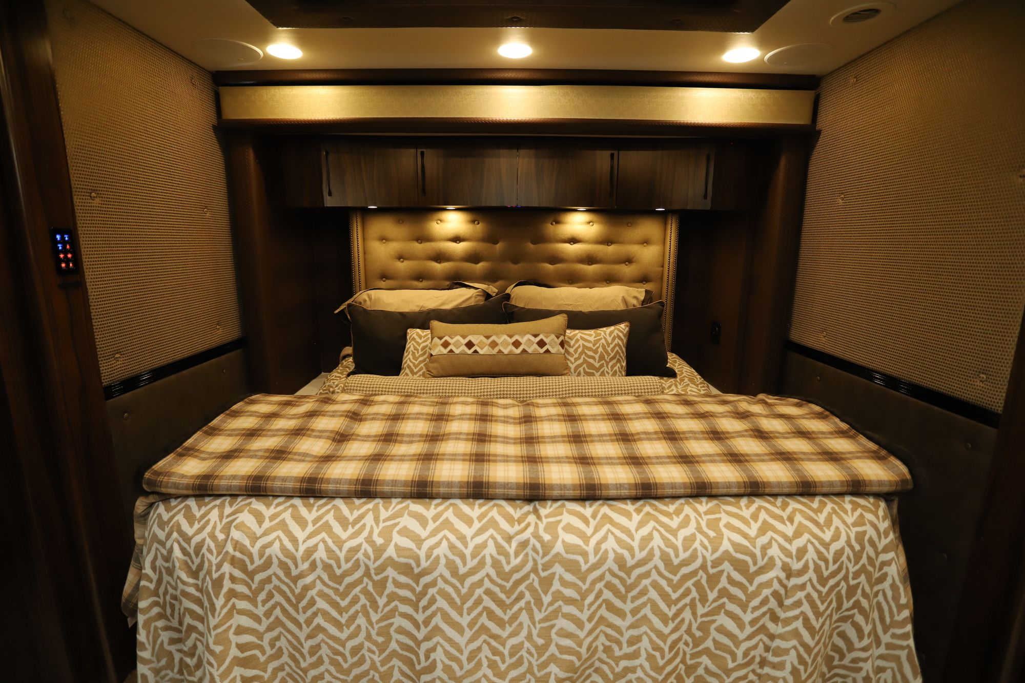 Used 2019 Foretravel Foretravel IH-45 Class A  For Sale