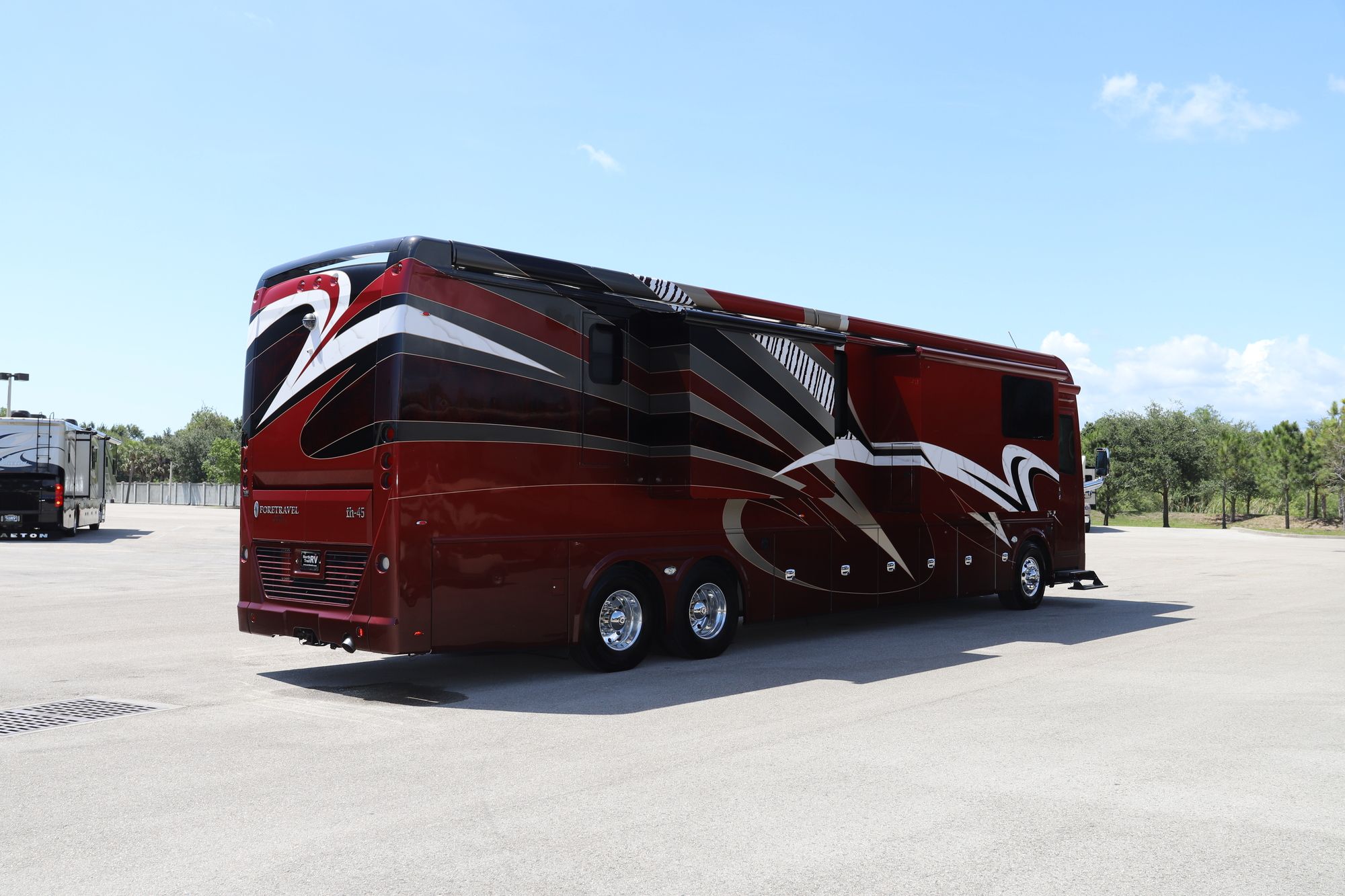 Used 2019 Foretravel Foretravel IH-45 Class A  For Sale