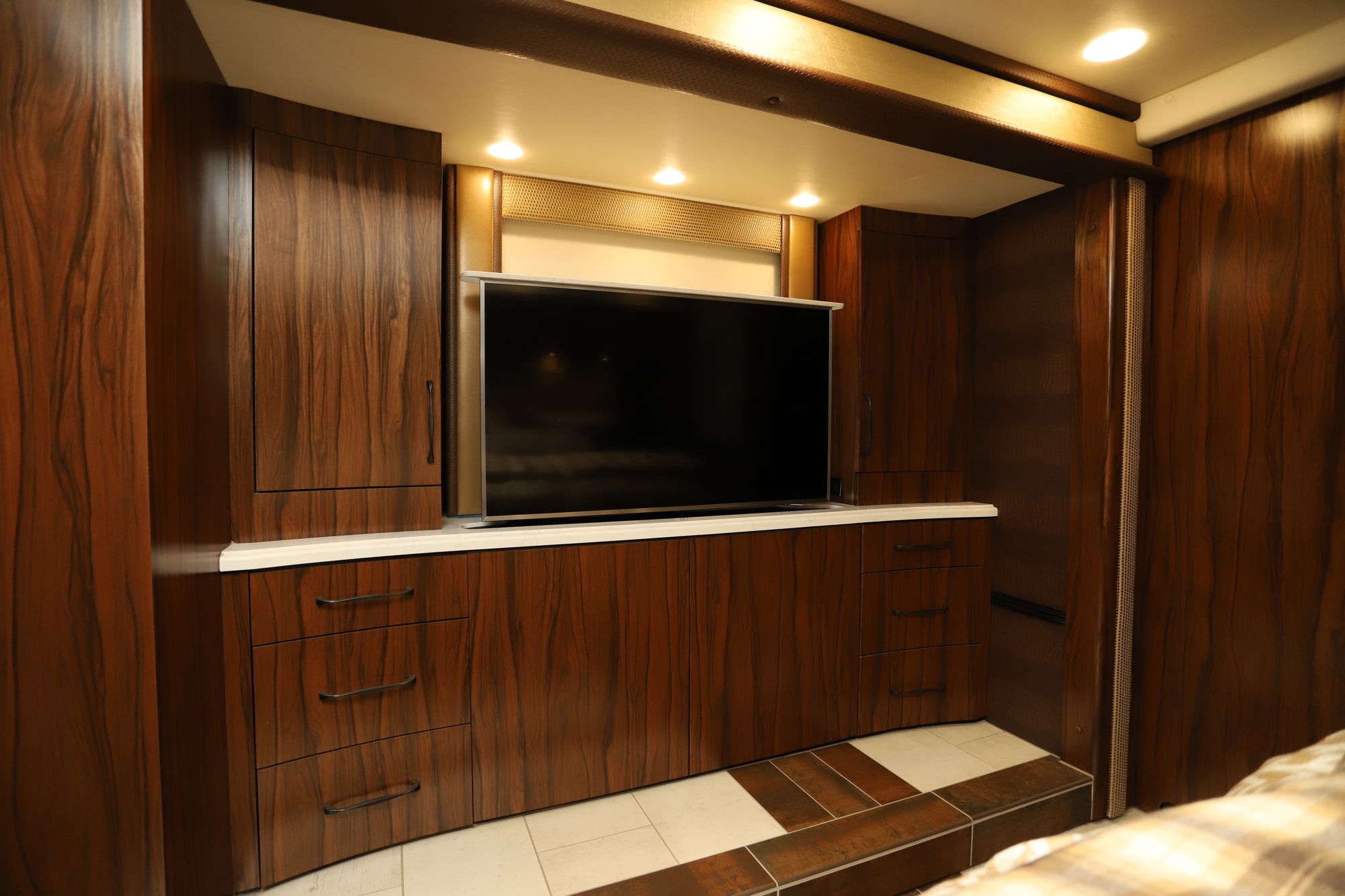 Used 2019 Foretravel Foretravel IH-45 Class A  For Sale