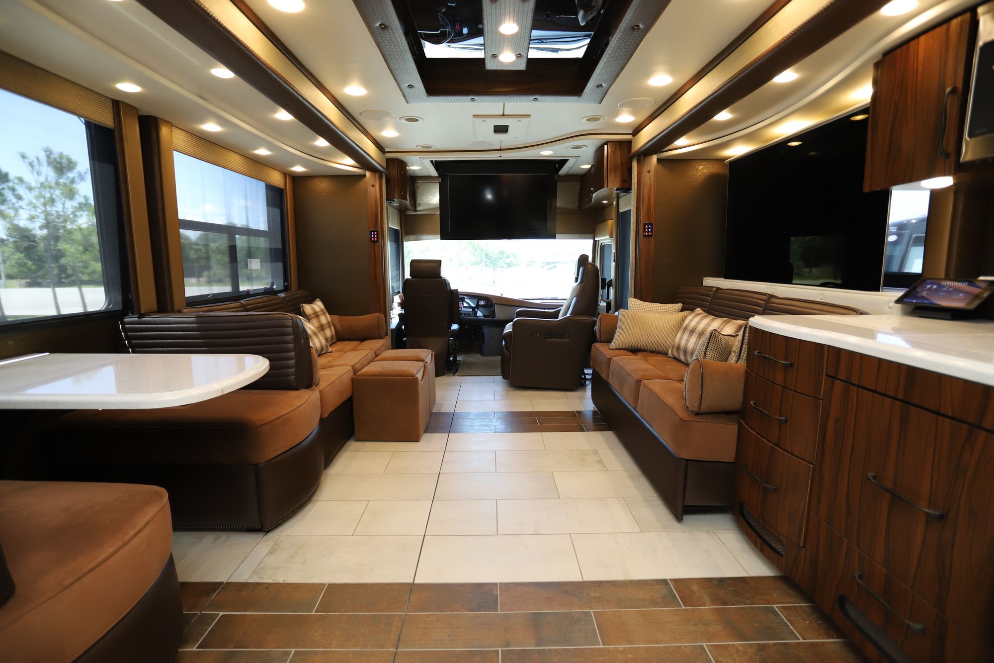 Used 2019 Foretravel Foretravel IH-45 Class A  For Sale